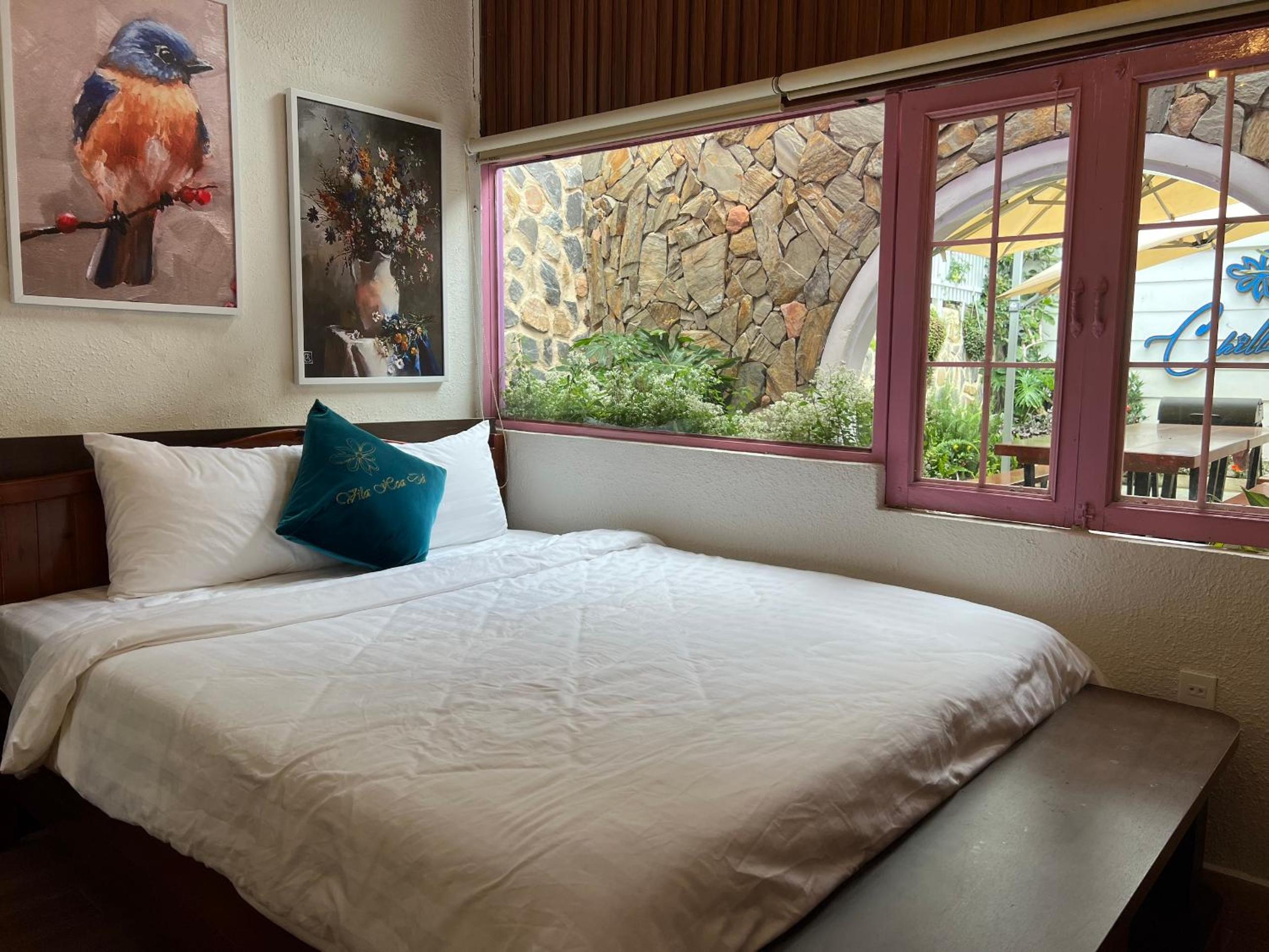 Deluxe Double Room - Photo 8