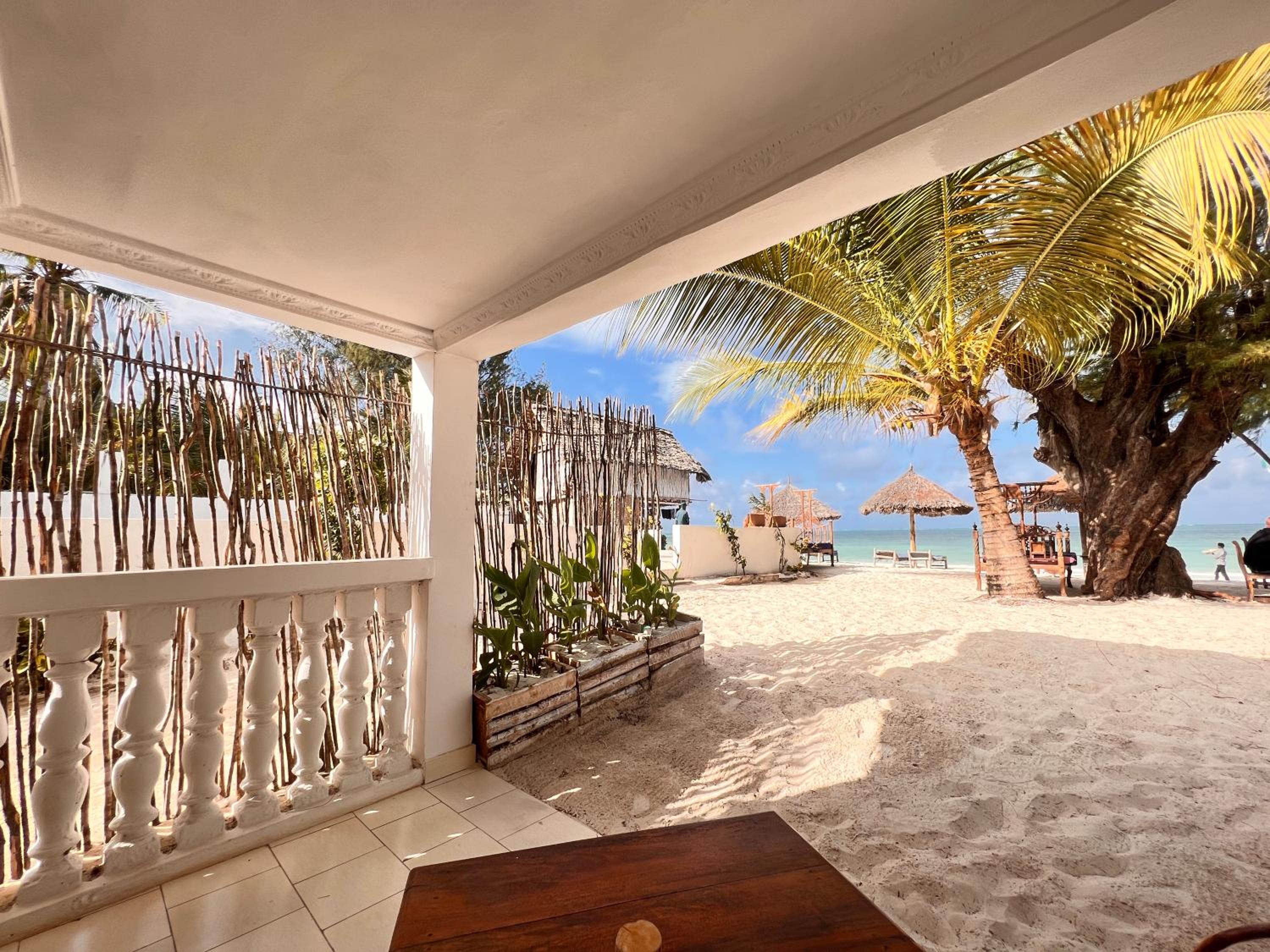 Double Room with Sea View - Photo 6
