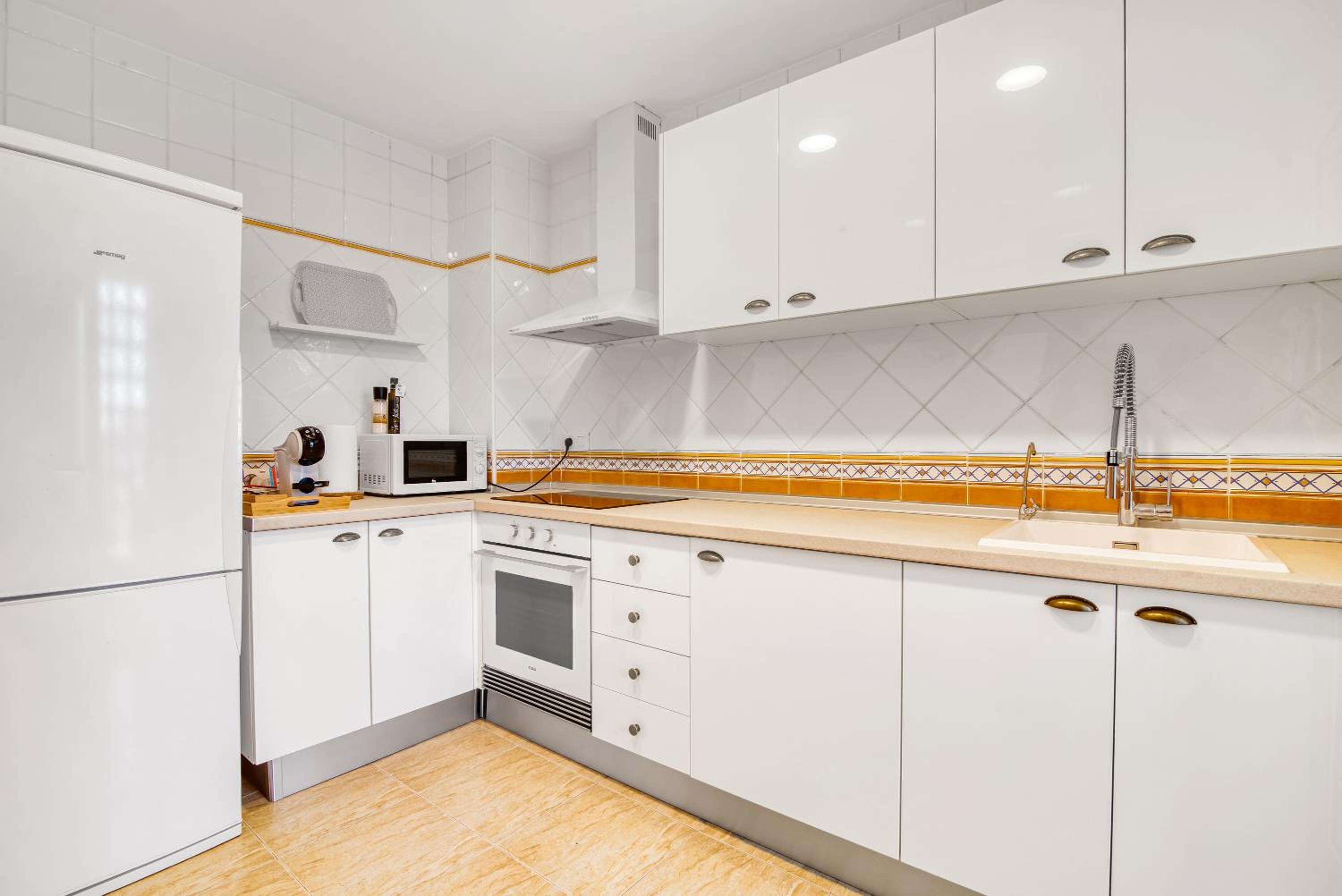 Two-Bedroom Deluxe Apartment with Garden View photo 3