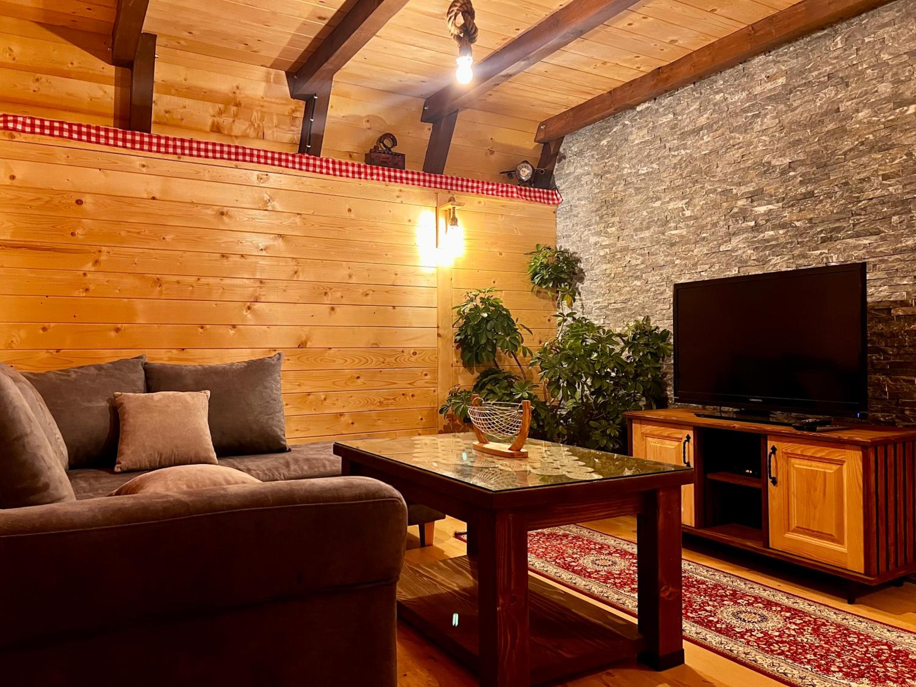 One-Bedroom House photo 1