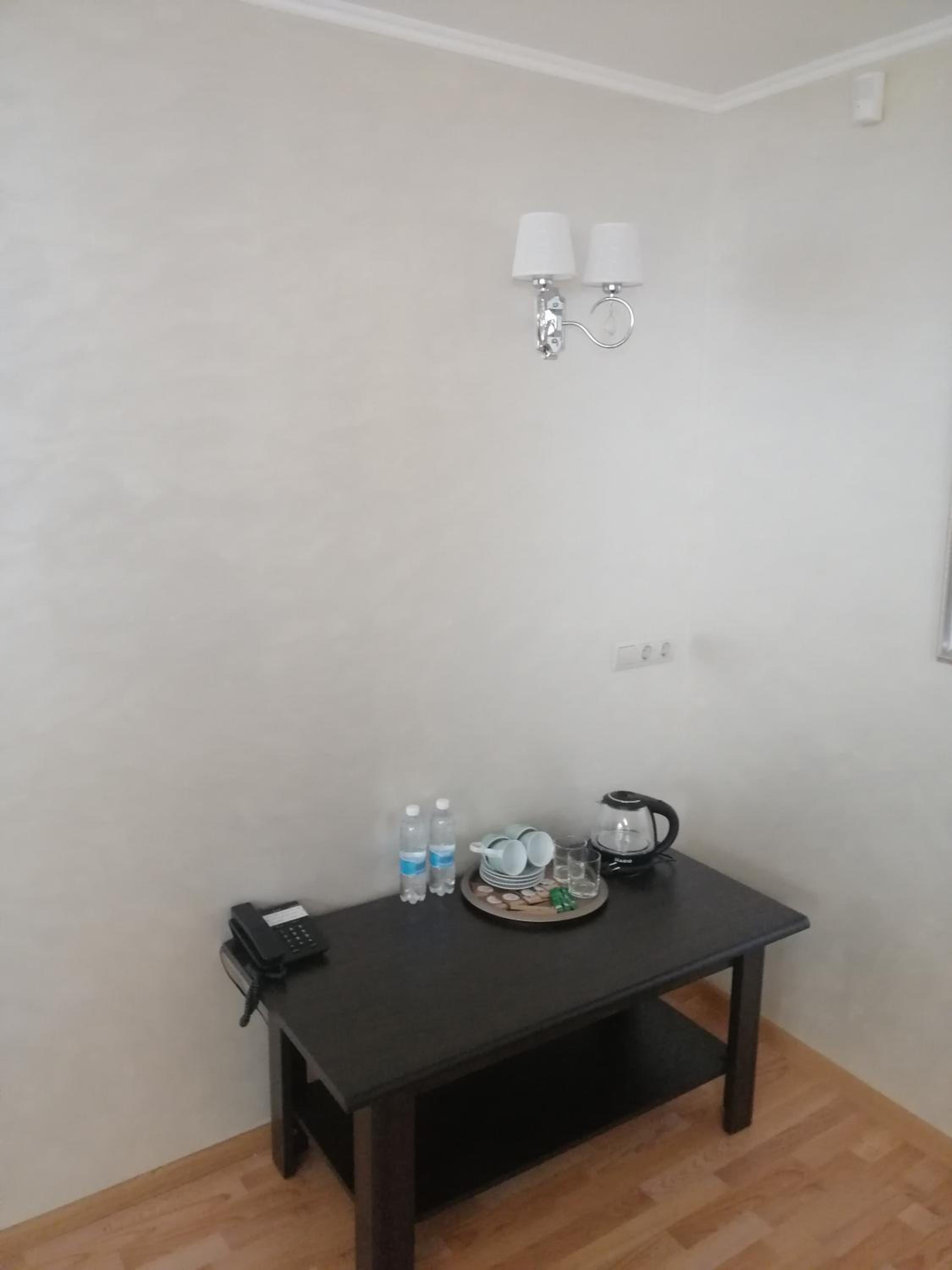 Family Room with Private Bathroom photo 2