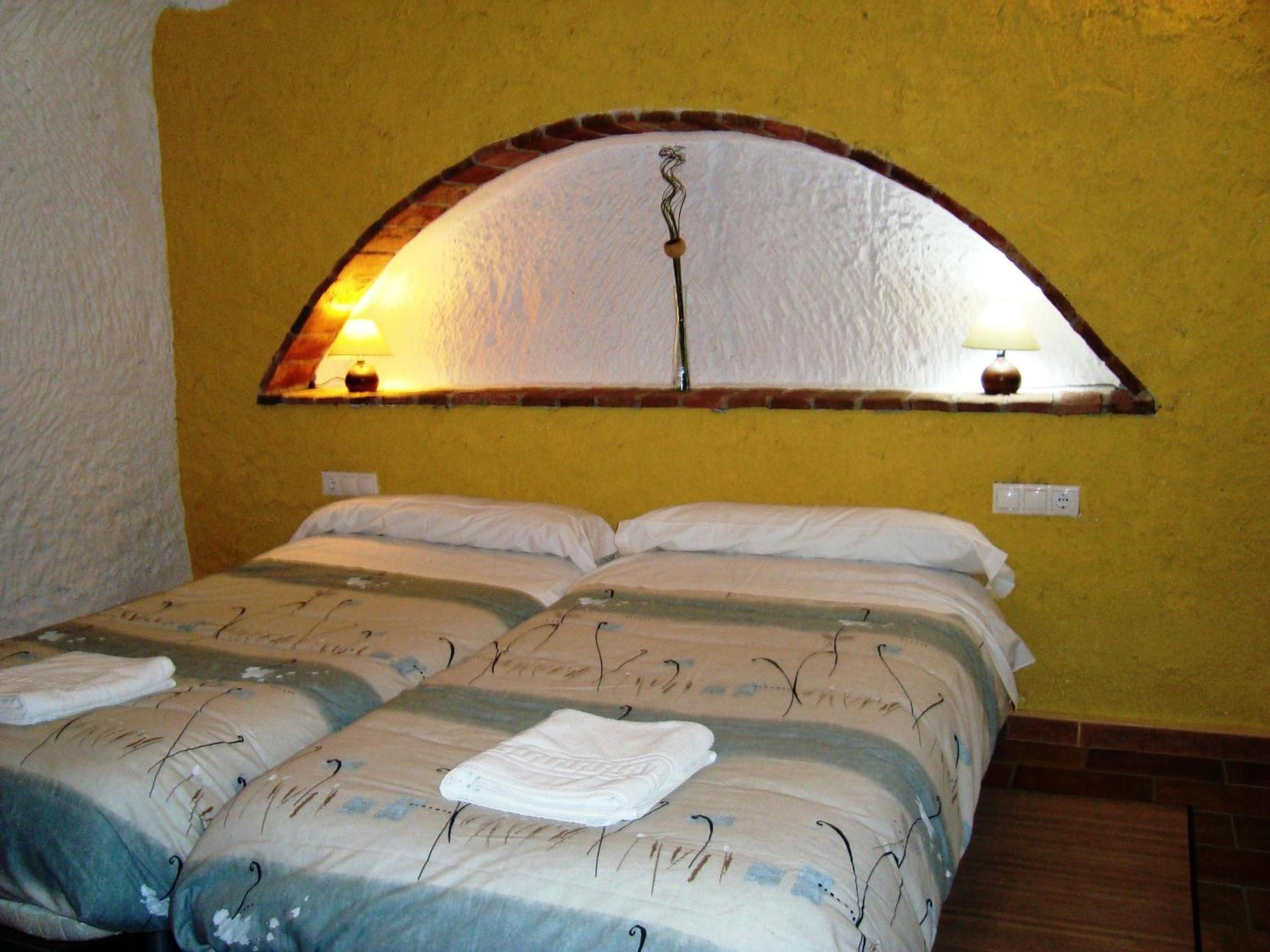 Apartamento en Cueva de Dos Habitaciones