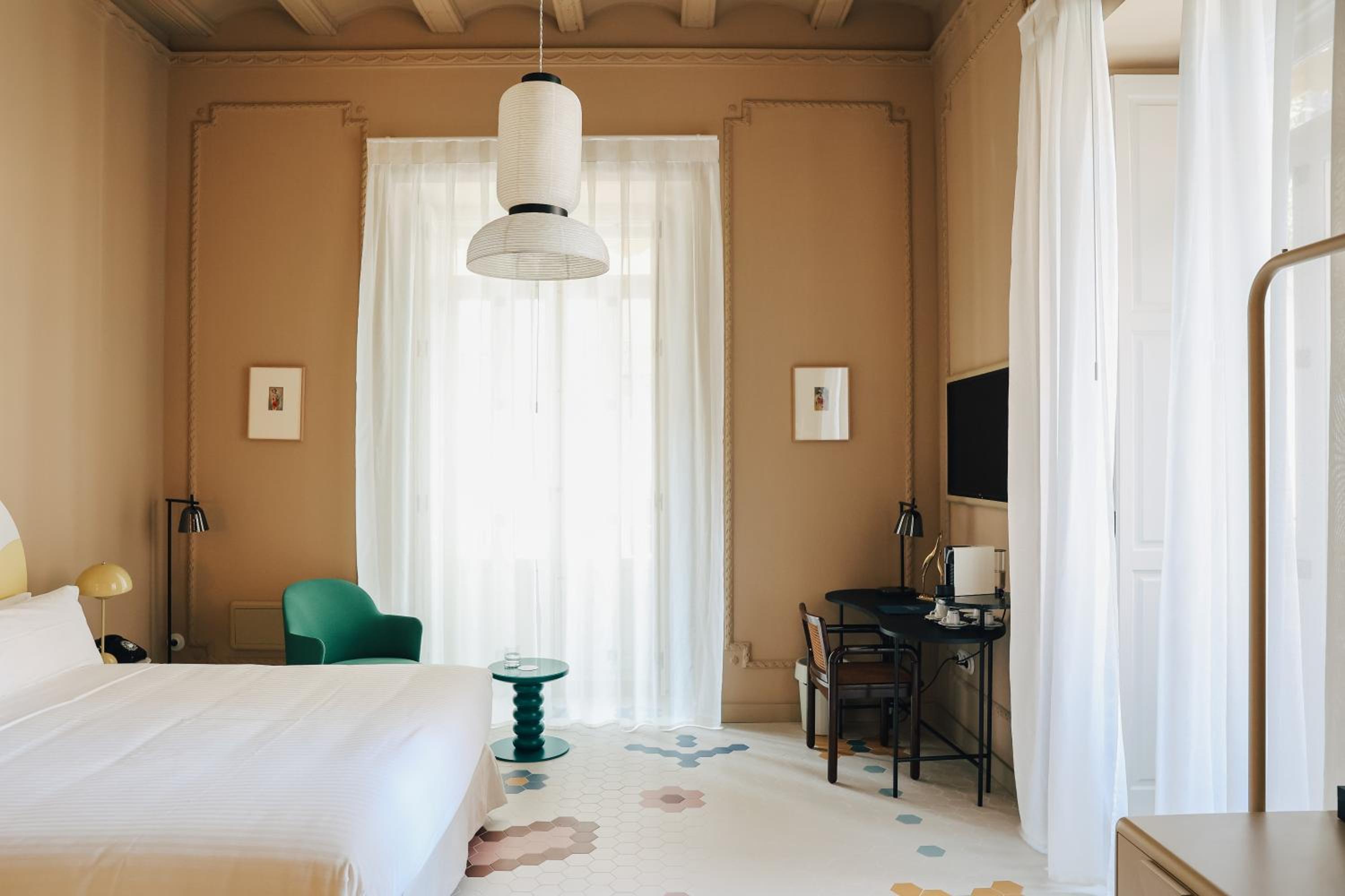 Superior Double Room - Photo 11