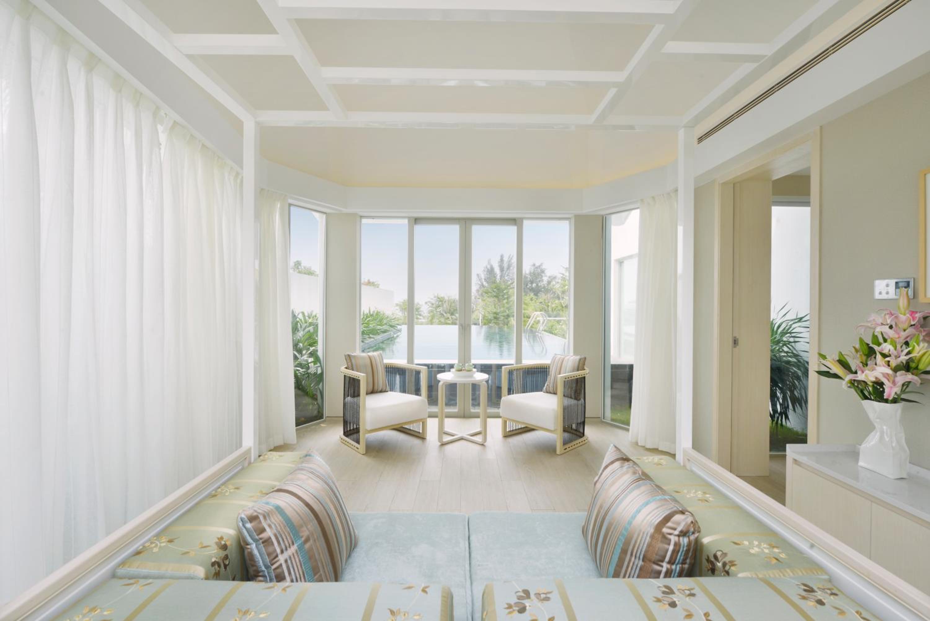Villa with Garden View