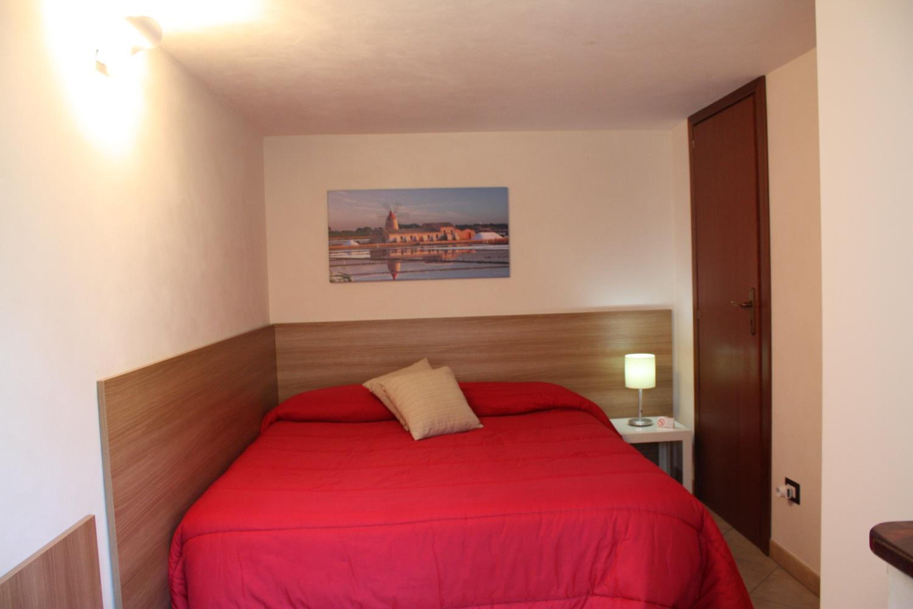 Small Double Room photo 3