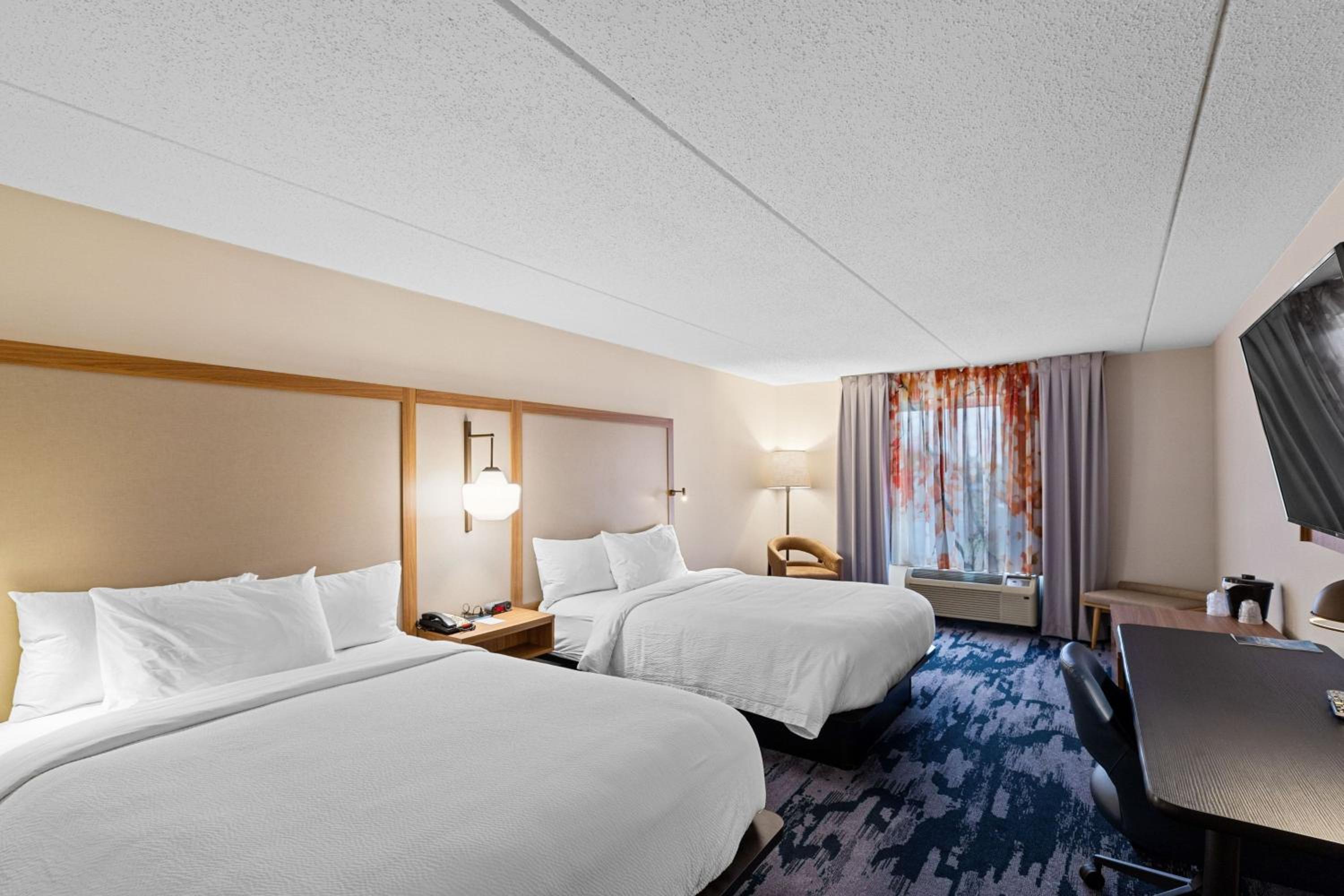 Queen Room with Two Queen Beds and Roll-in Shower - Mobility Accessible - Photo 1
