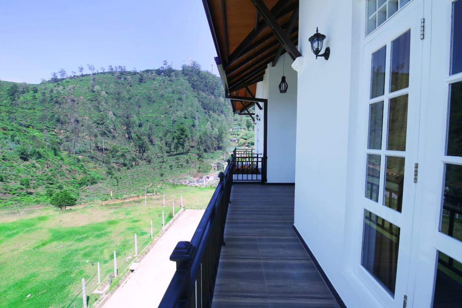 Triple Room with Mountain View