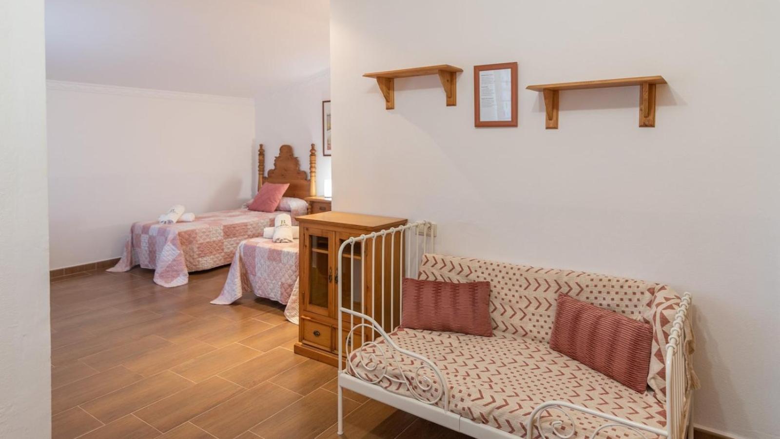 Casa de cuatro habitaciones