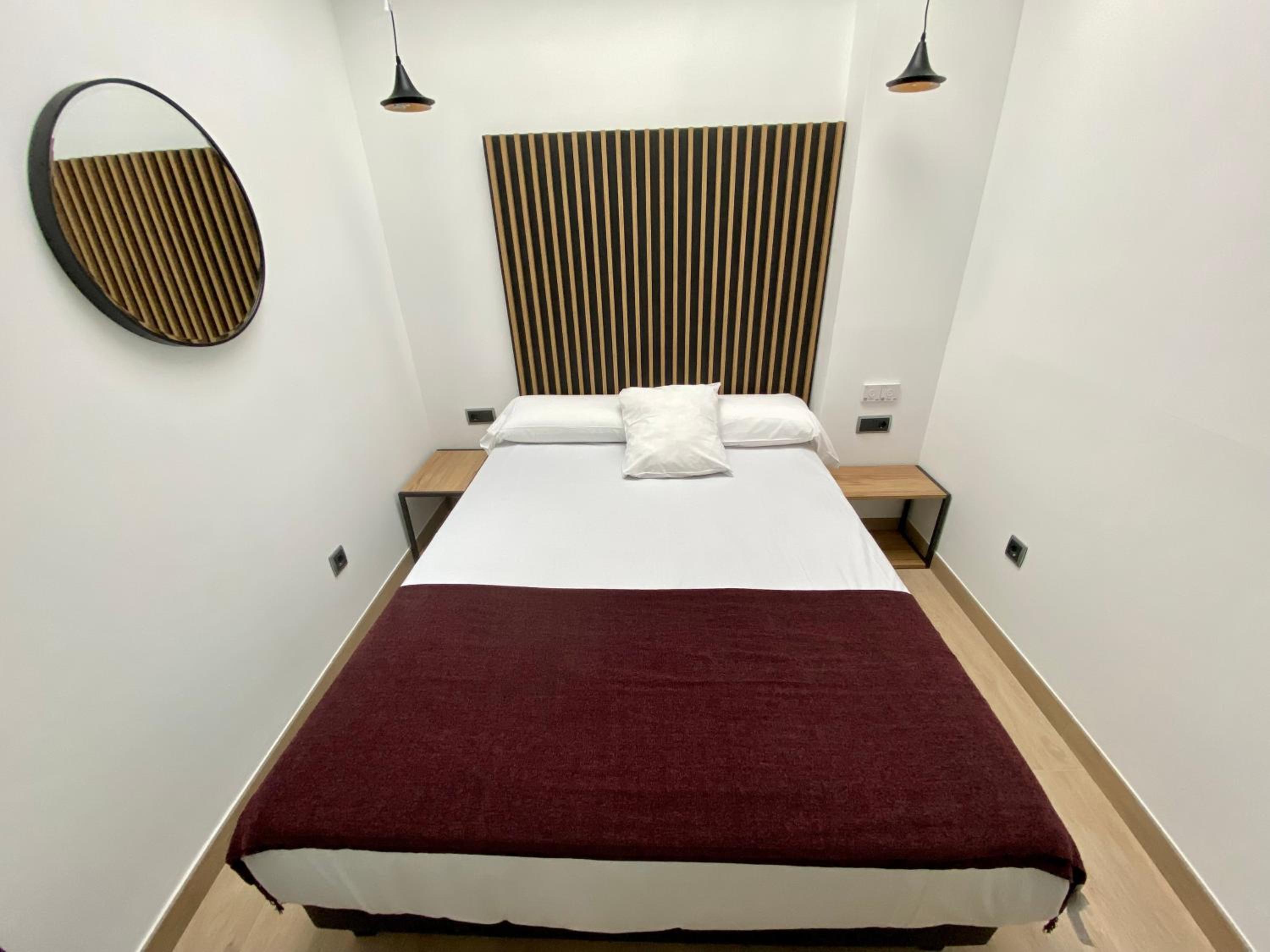 Double or Twin Room - Photo 17