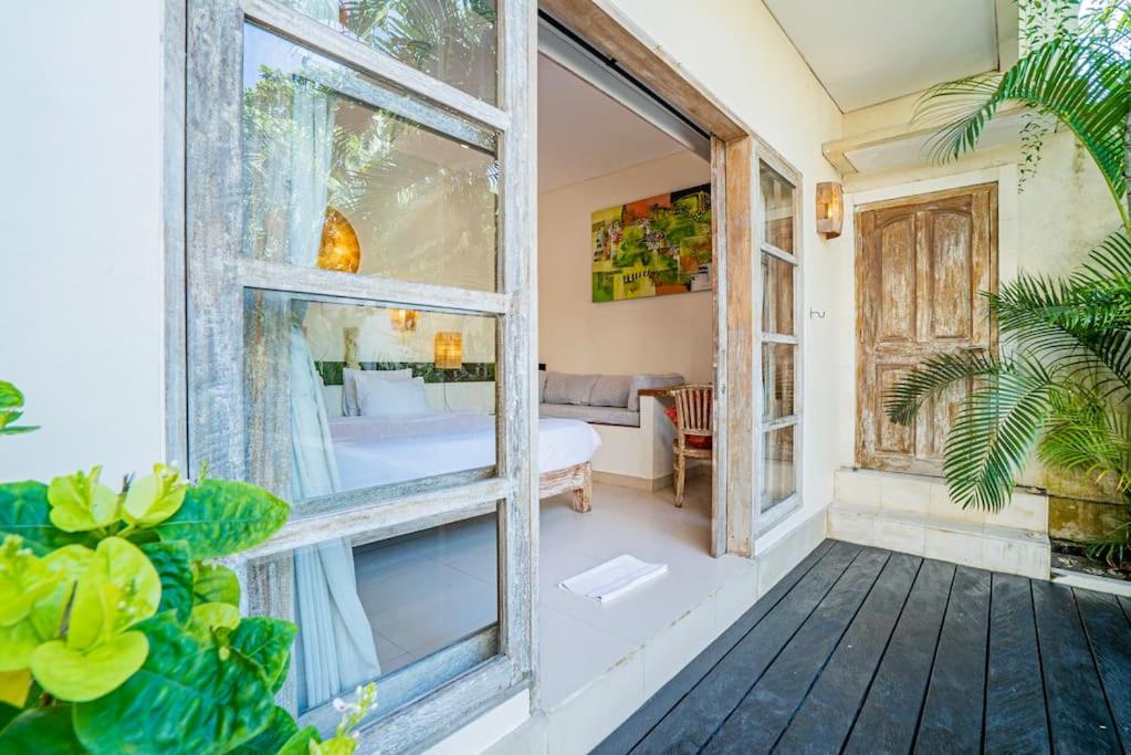 Three-Bedroom Villa photo 1