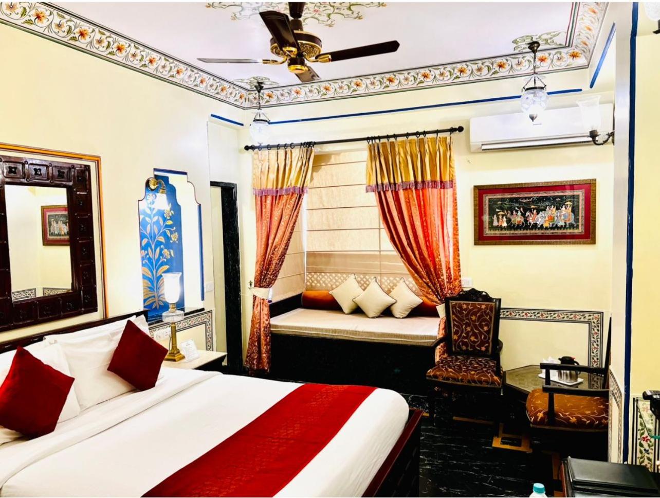 Royal Deluxe Room: Free pickup from train or bus station on arrival. Enjoy daily Rajasthani dance & music (7PM–9 PM), swimming pool, kids stay free, and a dedicated travel desk to assist with local sightseeing tours, intercity travel and activities - Photo 6