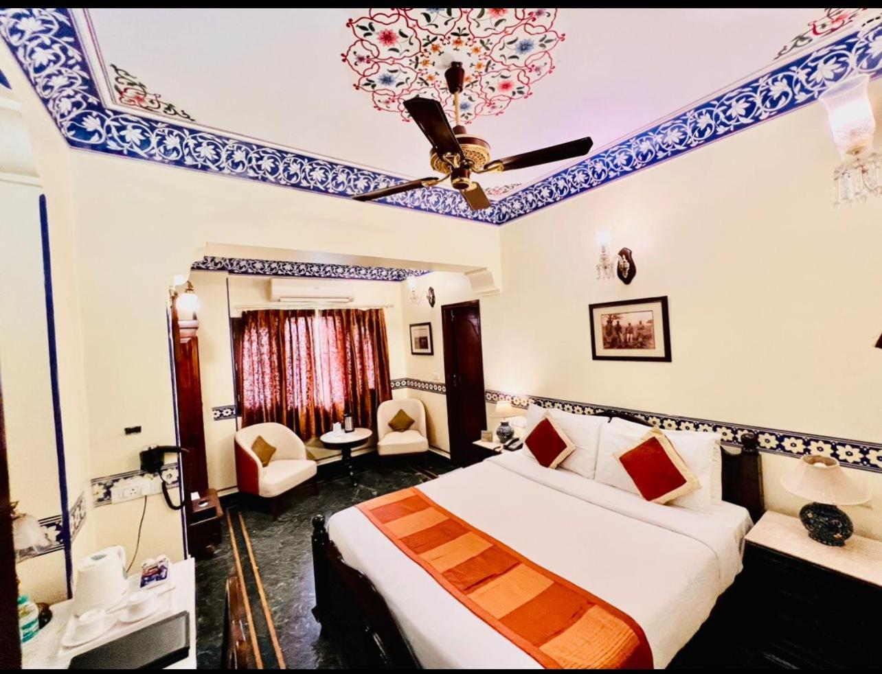 Royal Deluxe Room: Free pickup from train or bus station on arrival. Enjoy daily Rajasthani dance & music (7PM–9 PM), swimming pool, kids stay free, and a dedicated travel desk to assist with local sightseeing tours, intercity travel and activities - Photo 4