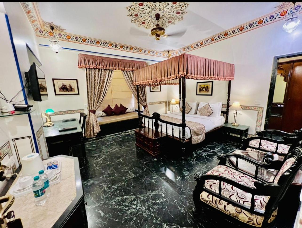 Royal Deluxe Room: Free pickup from train or bus station on arrival. Enjoy daily Rajasthani dance & music (7PM–9 PM), swimming pool, kids stay free, and a dedicated travel desk to assist with local sightseeing tours, intercity travel and activities - Photo 13