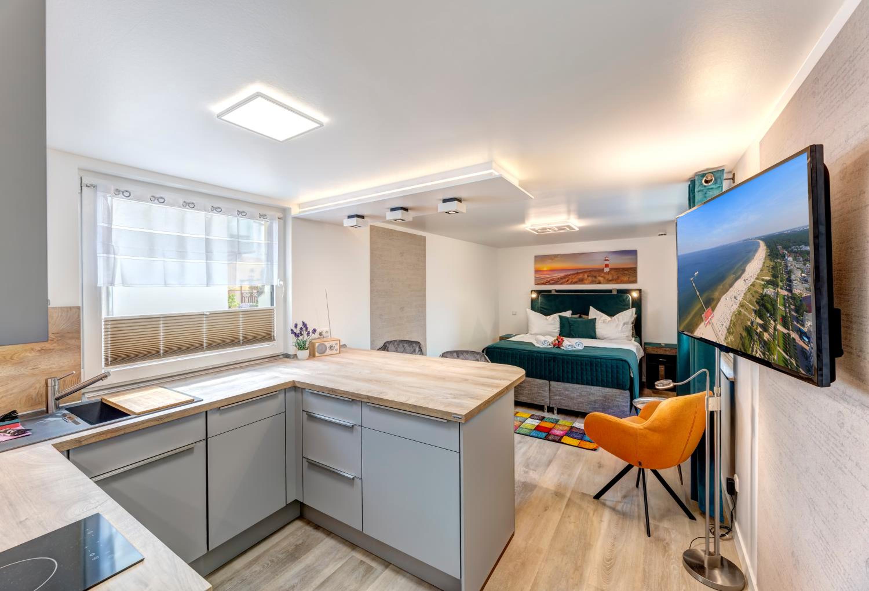 Studio Apartment photo 1