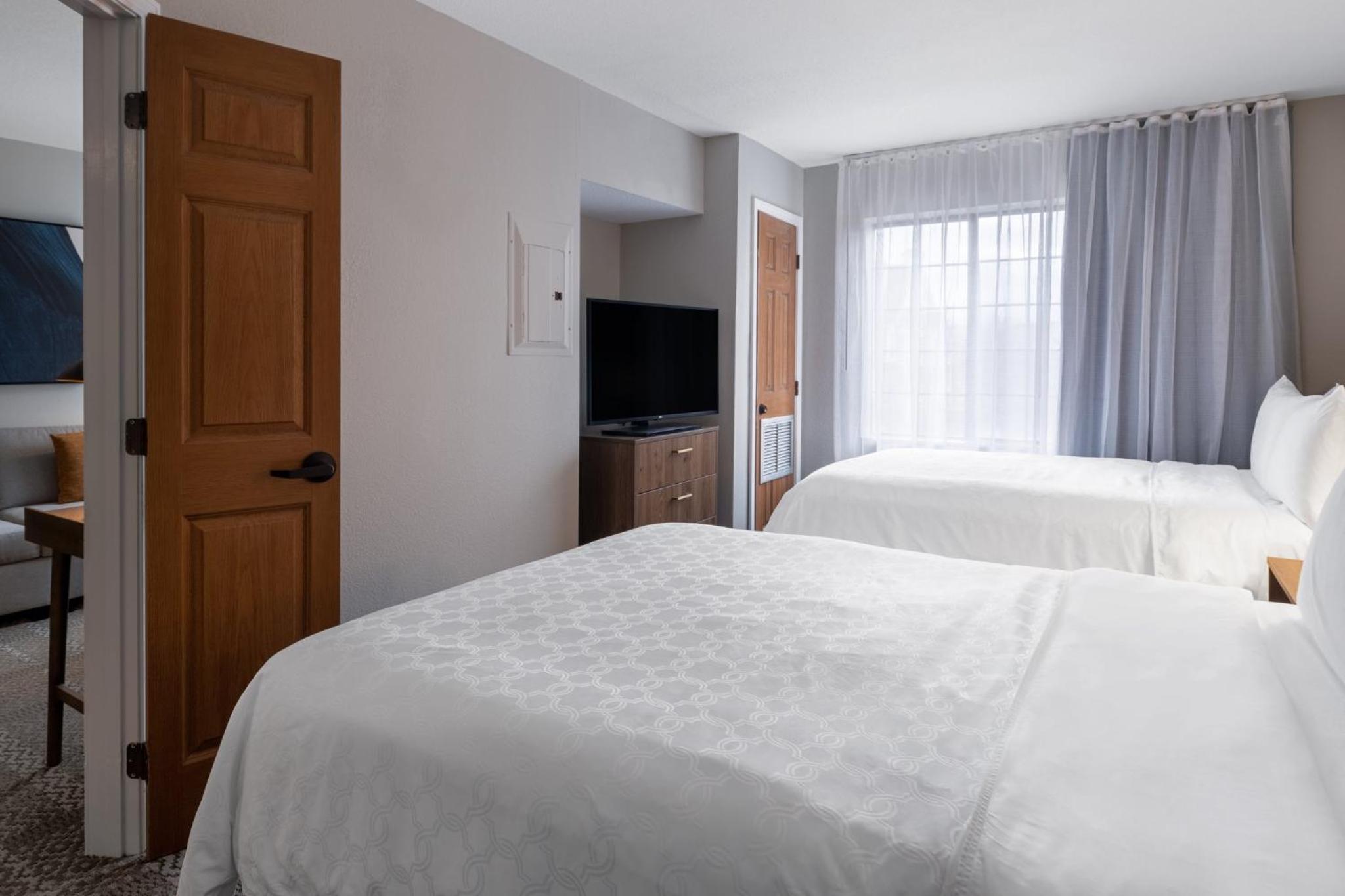 One-Bedroom Suite with Two Double Beds - Photo 1