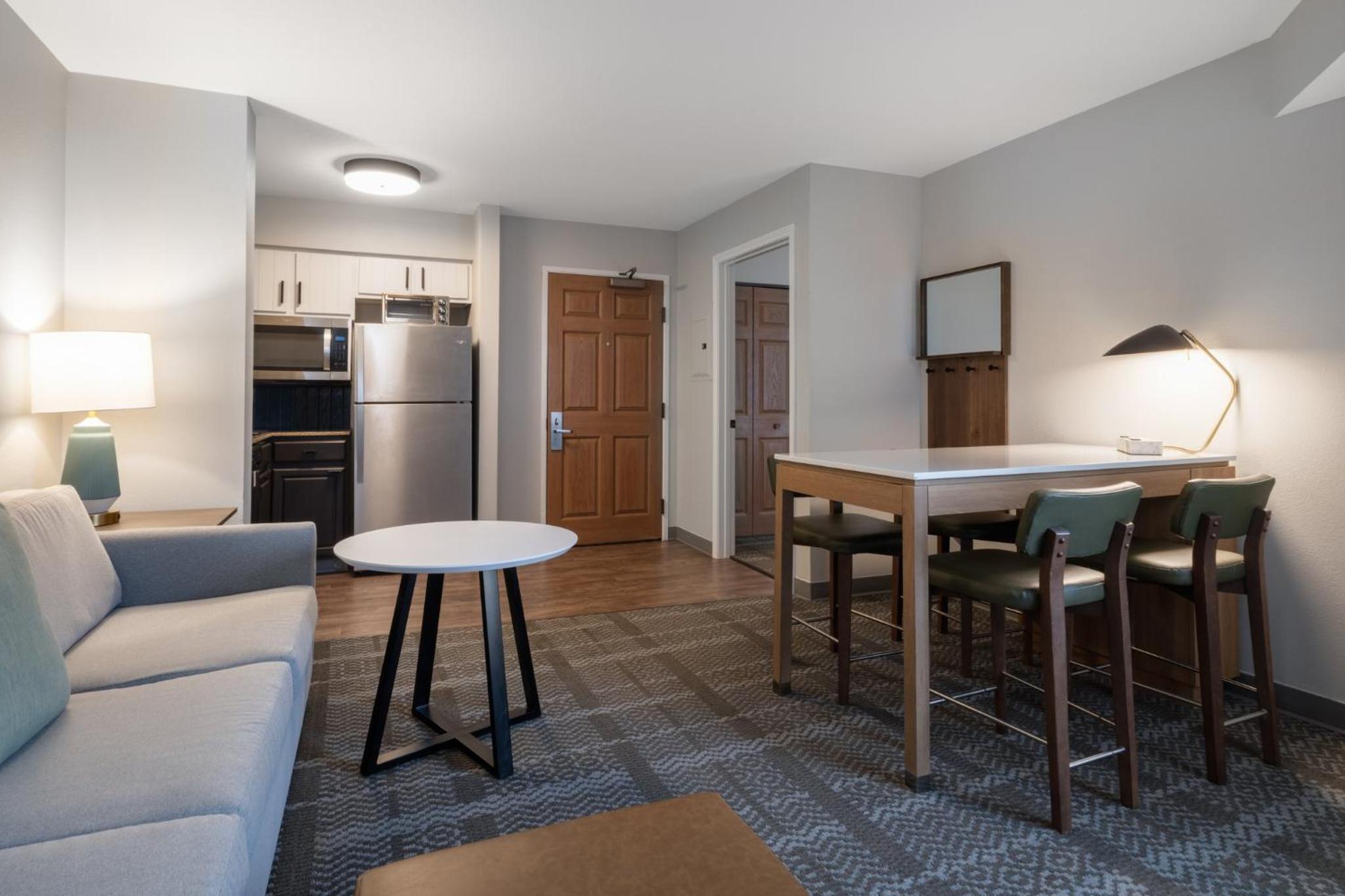 Two-Bedroom Suite - Non-Smoking - Photo 5