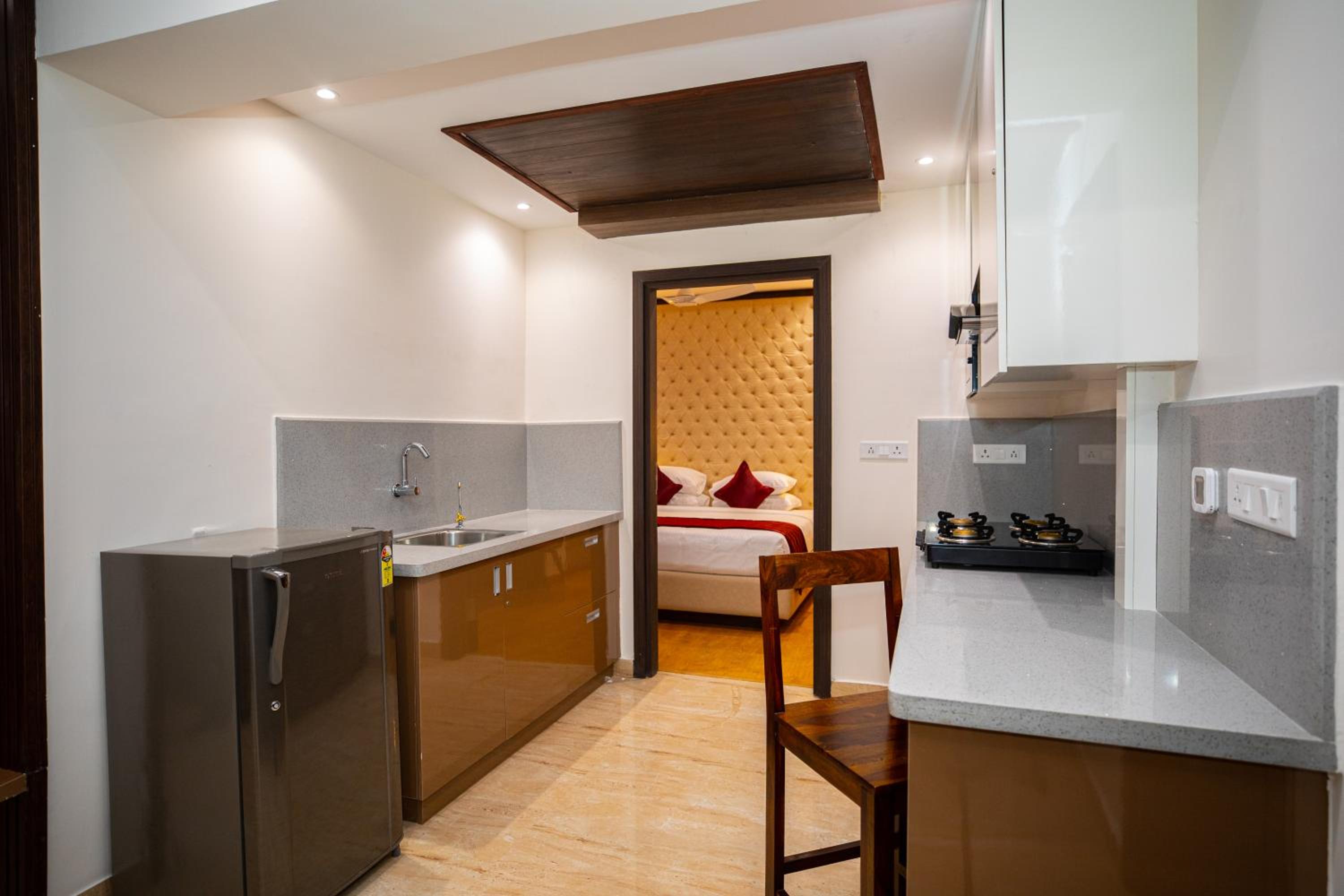 King Suite - Photo 4
