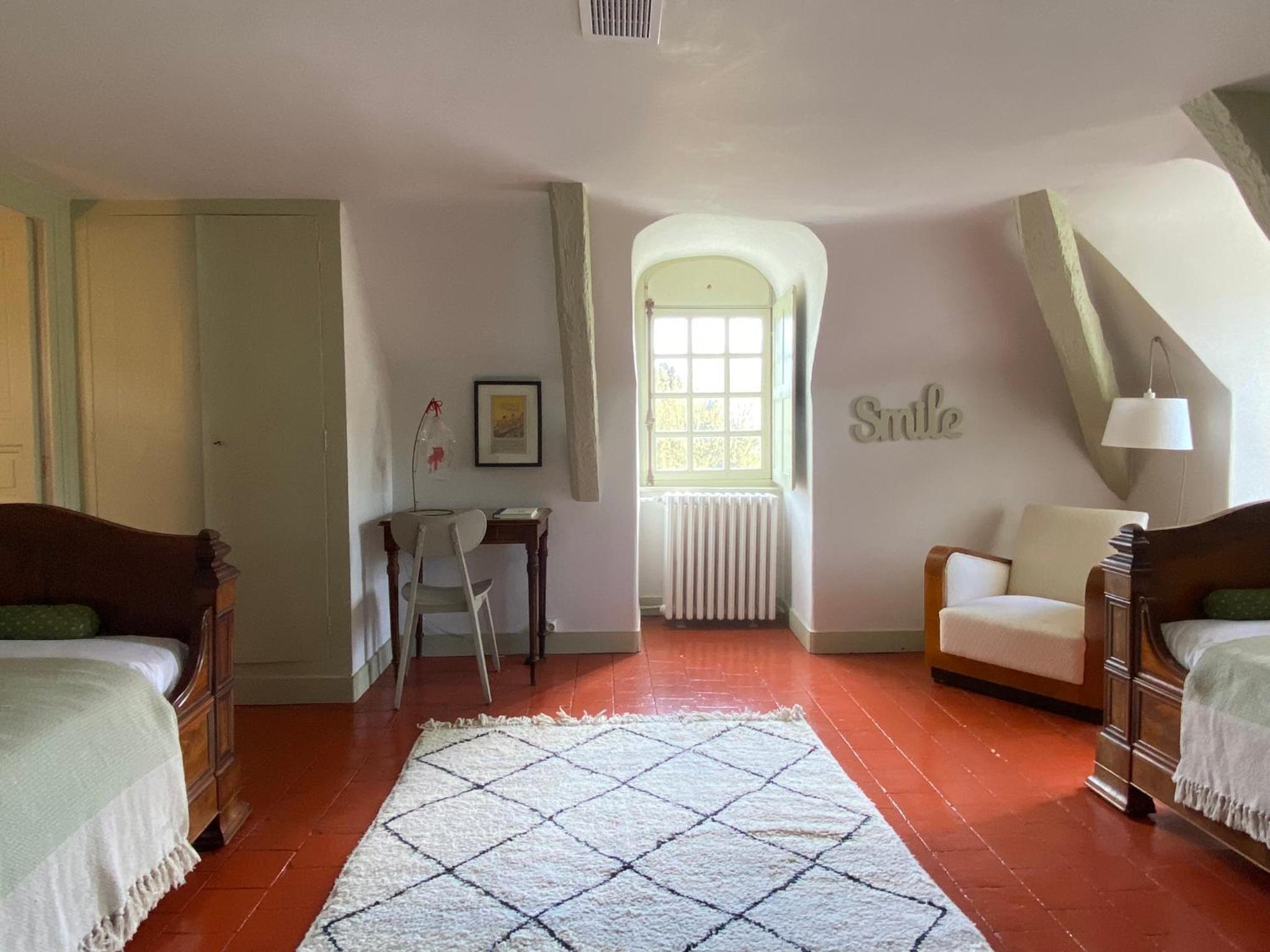 Two-Bedroom Suite - Photo 2