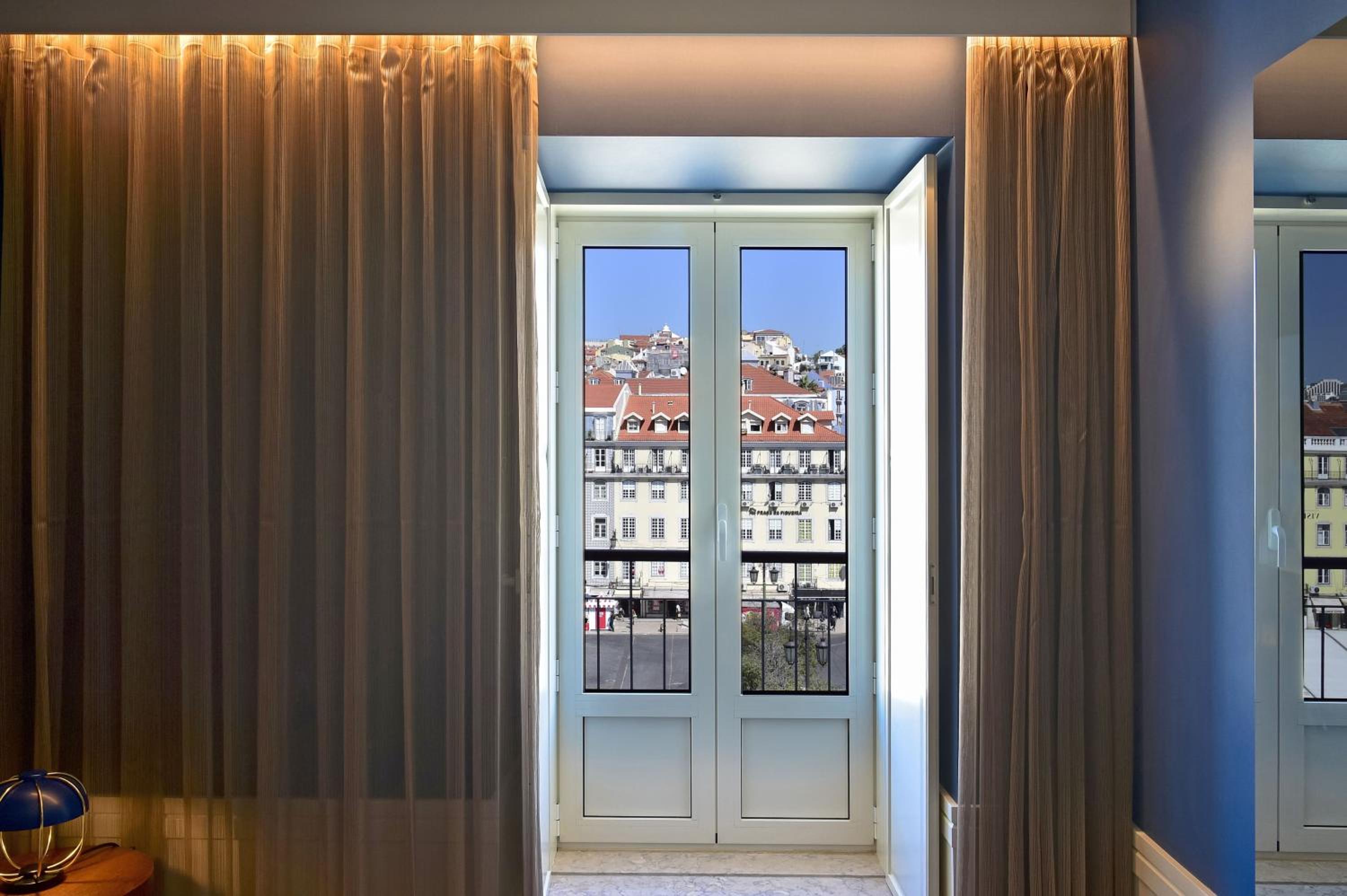 Double Room with View - Photo 12