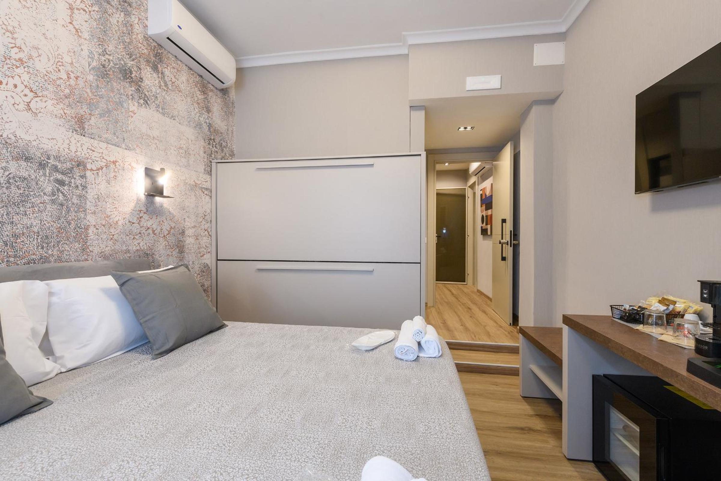 Deluxe Double Room photo 2
