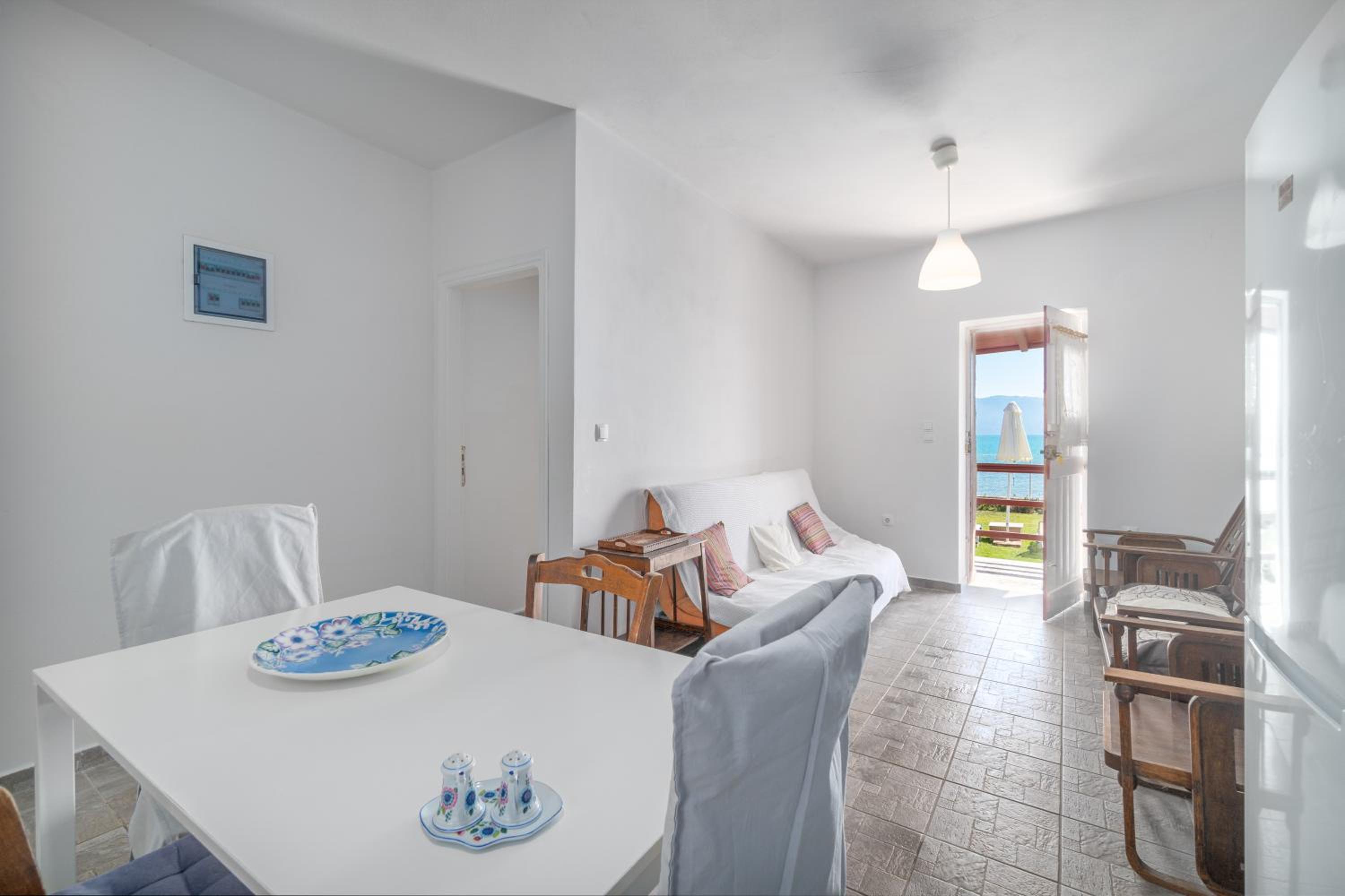 Villa - Beach Front - Photo 1