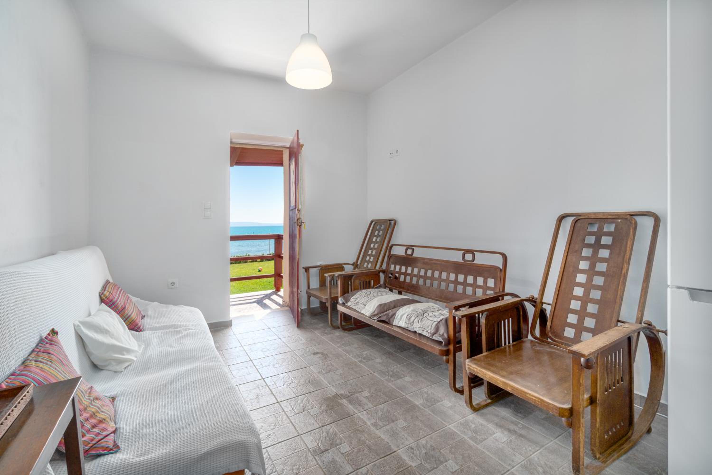 Villa - Beach Front - Photo 19