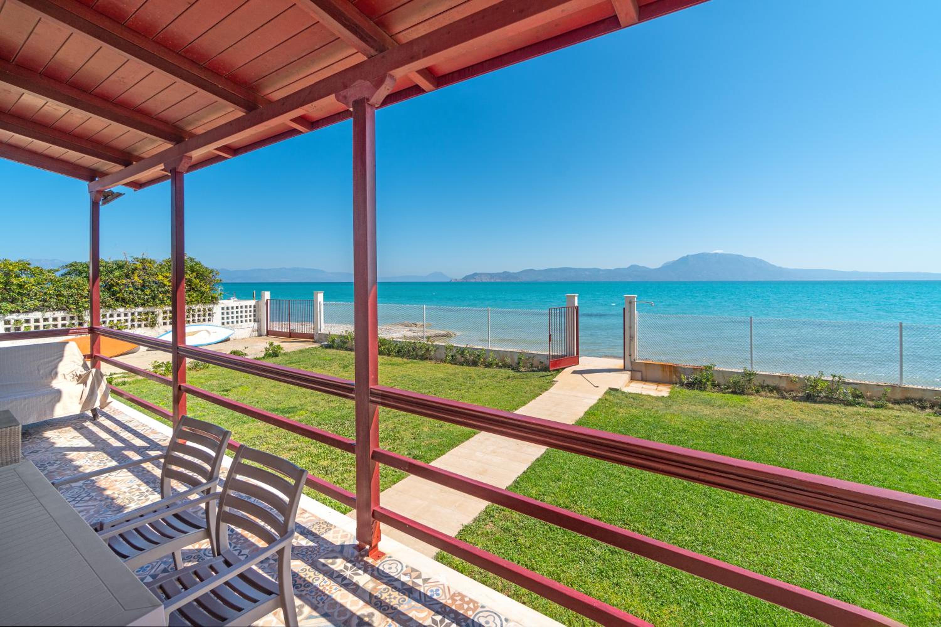 Villa - Beach Front - Photo 38