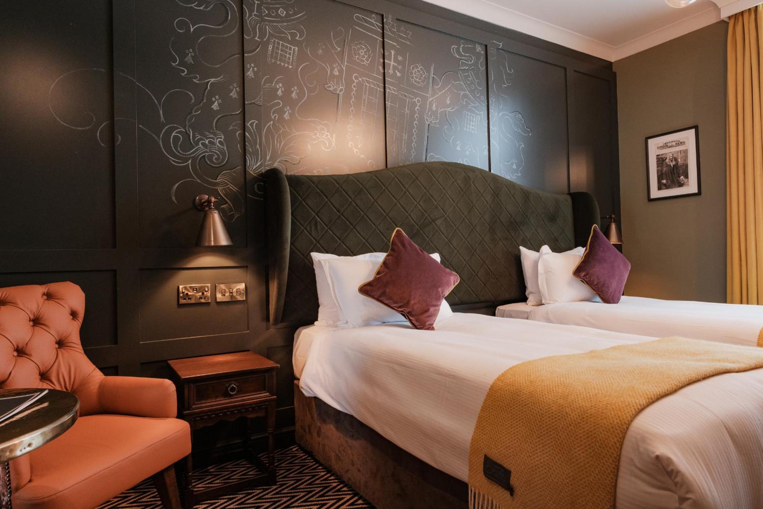 Deluxe Twin Room photo 2