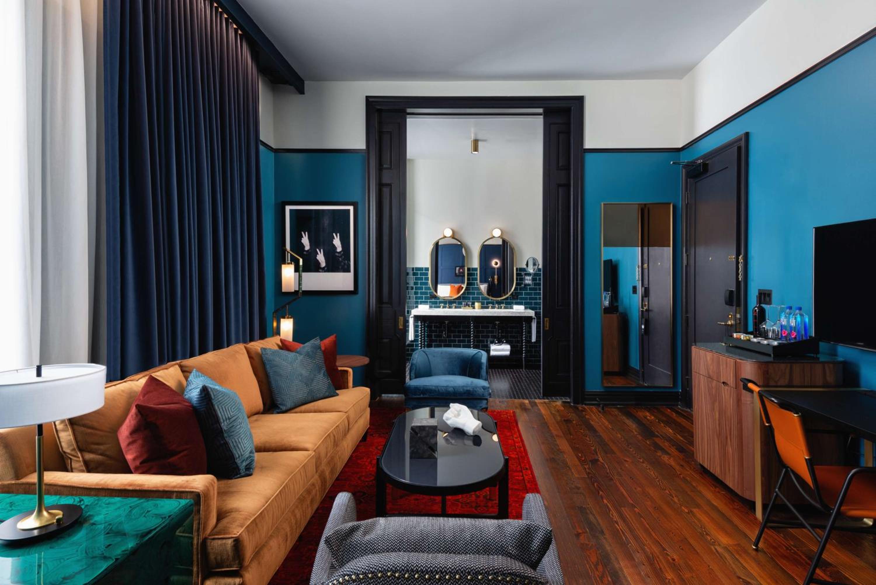 Platinum Suite - Photo 2