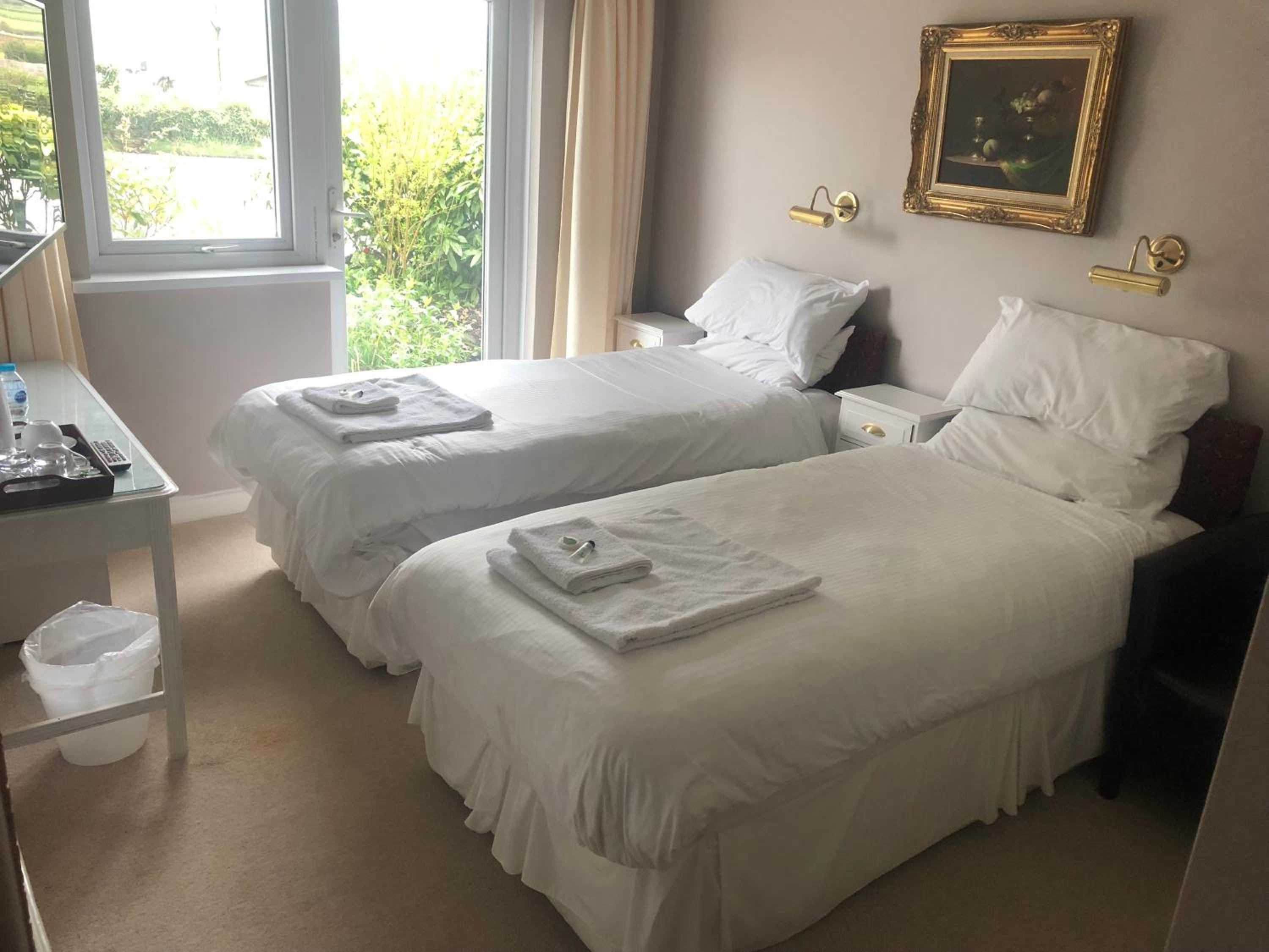 Standard Twin Room photo 1