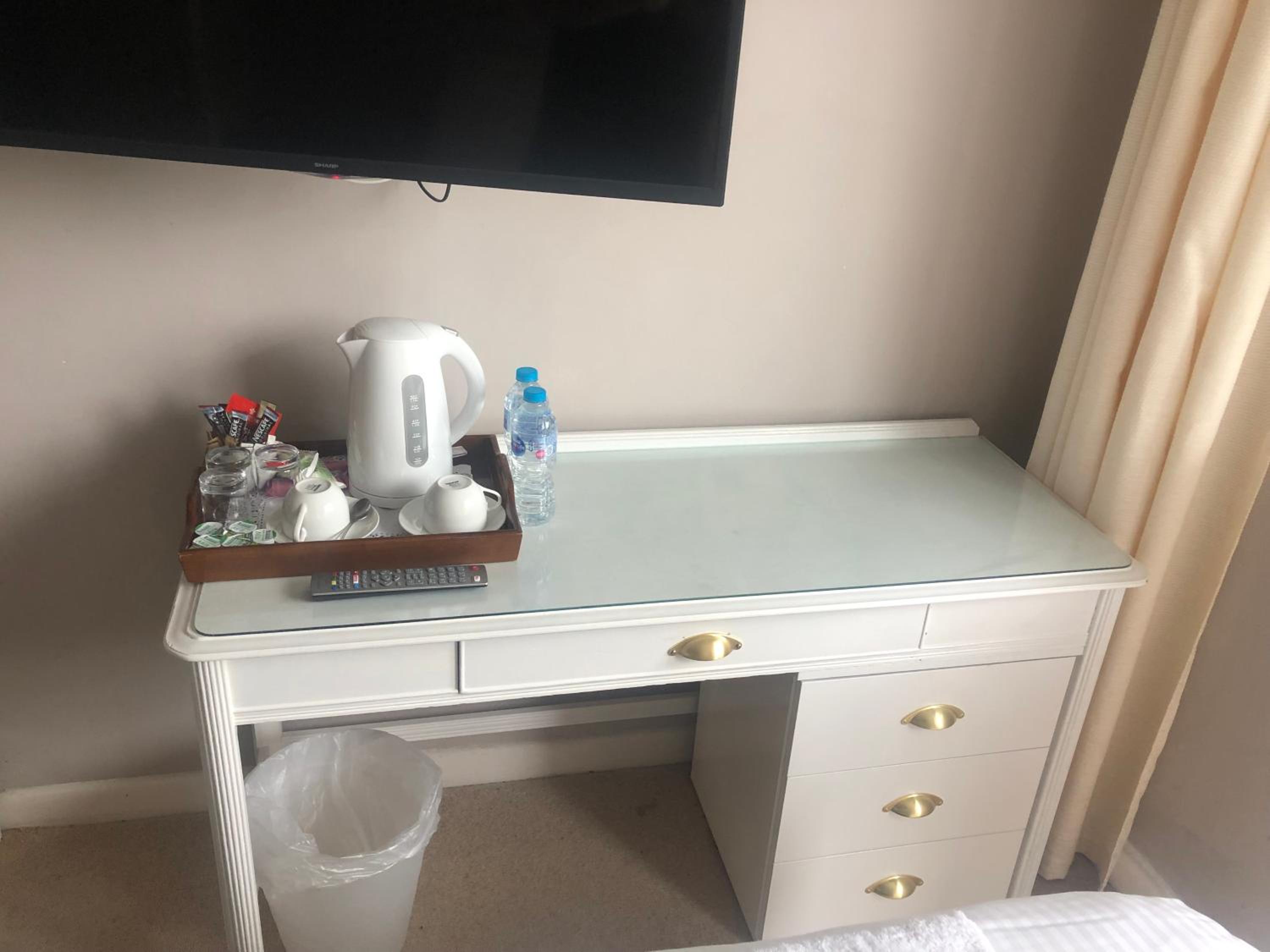 Standard Twin Room photo 2