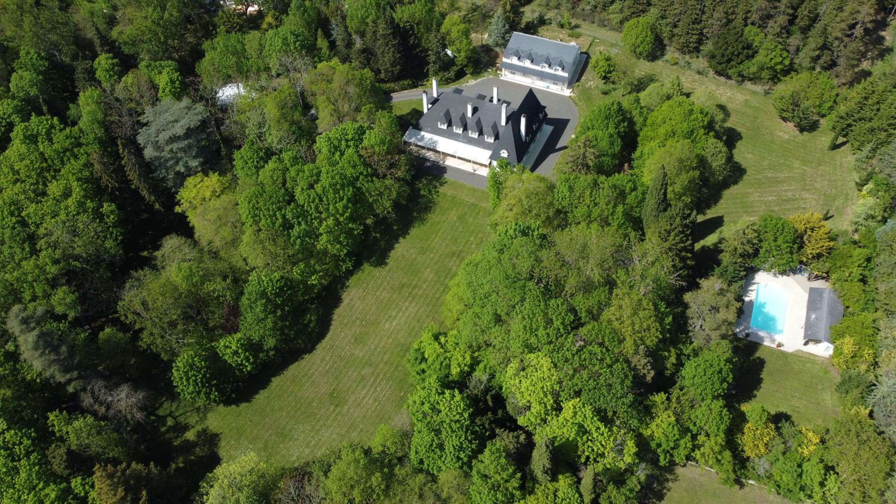 Deluxe Villa - Photo 14