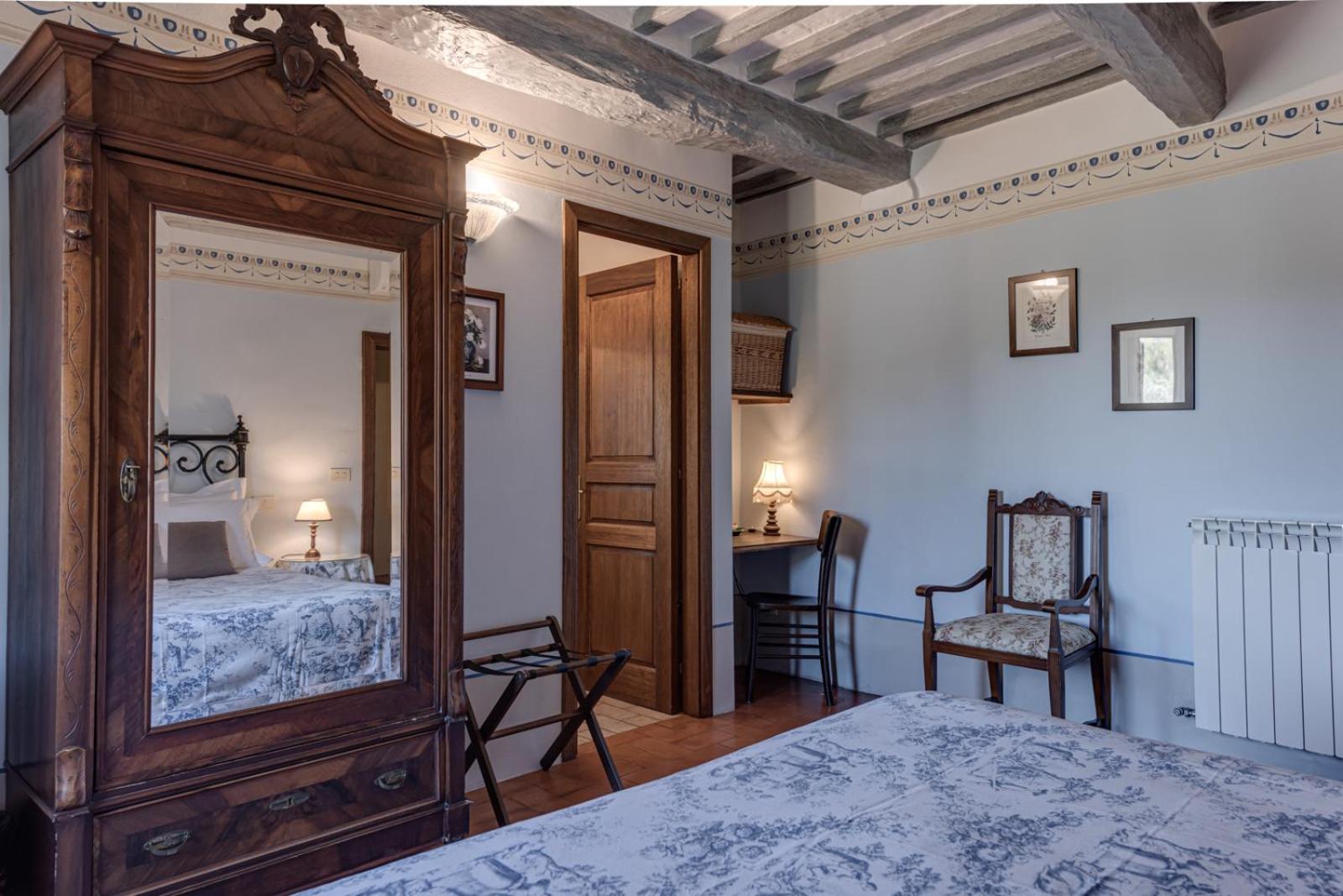 Double Room with Extra Bed photo 2