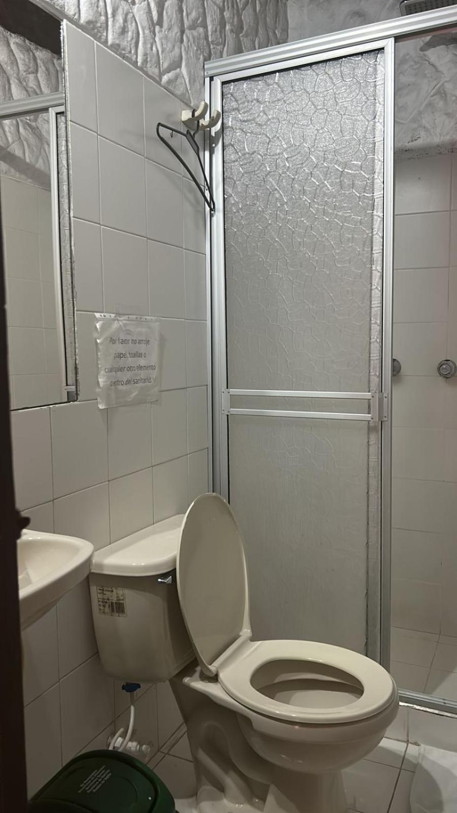 Quadruple Room with Private Bathroom photo 2