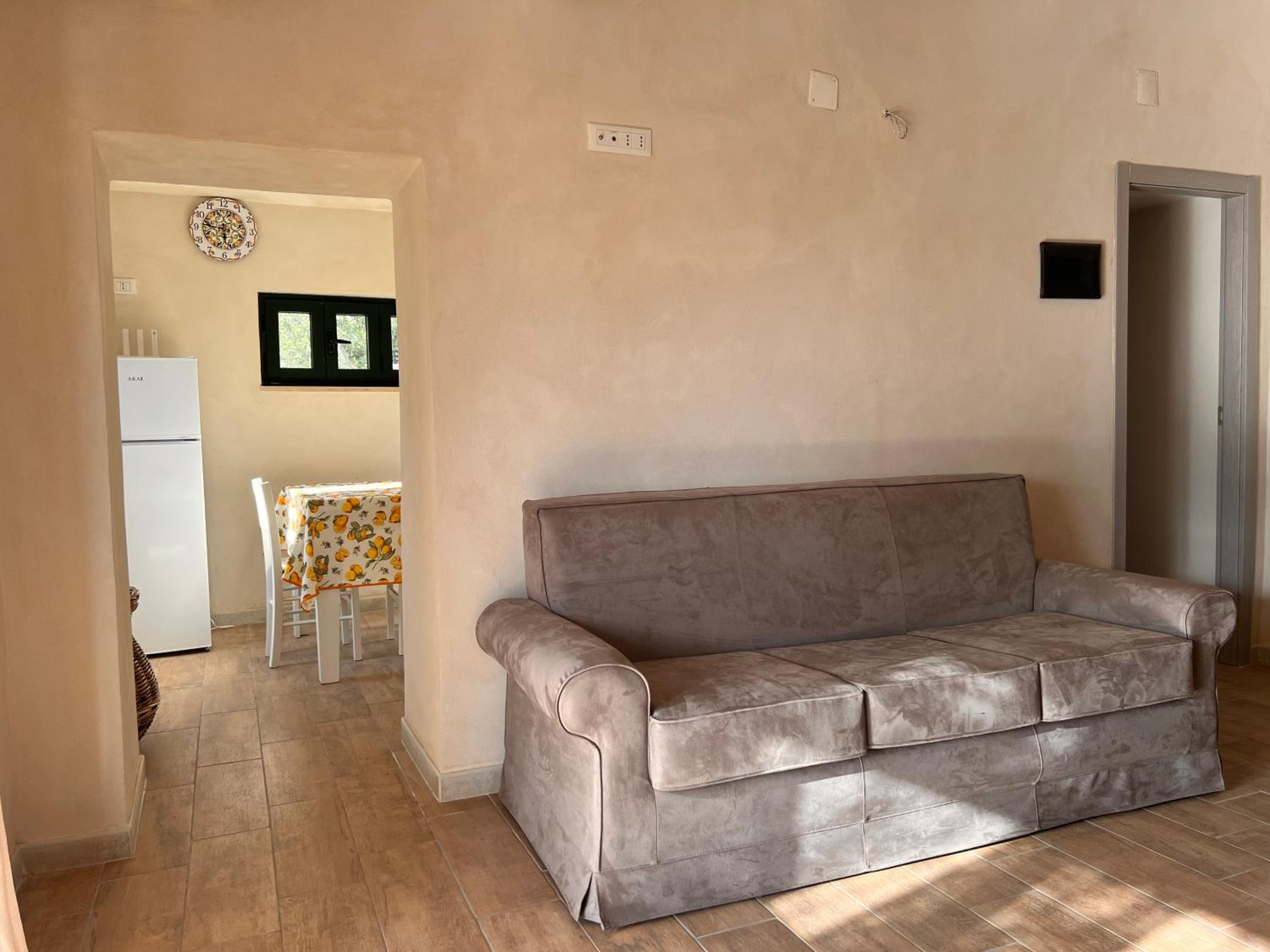 One-Bedroom House photo 3
