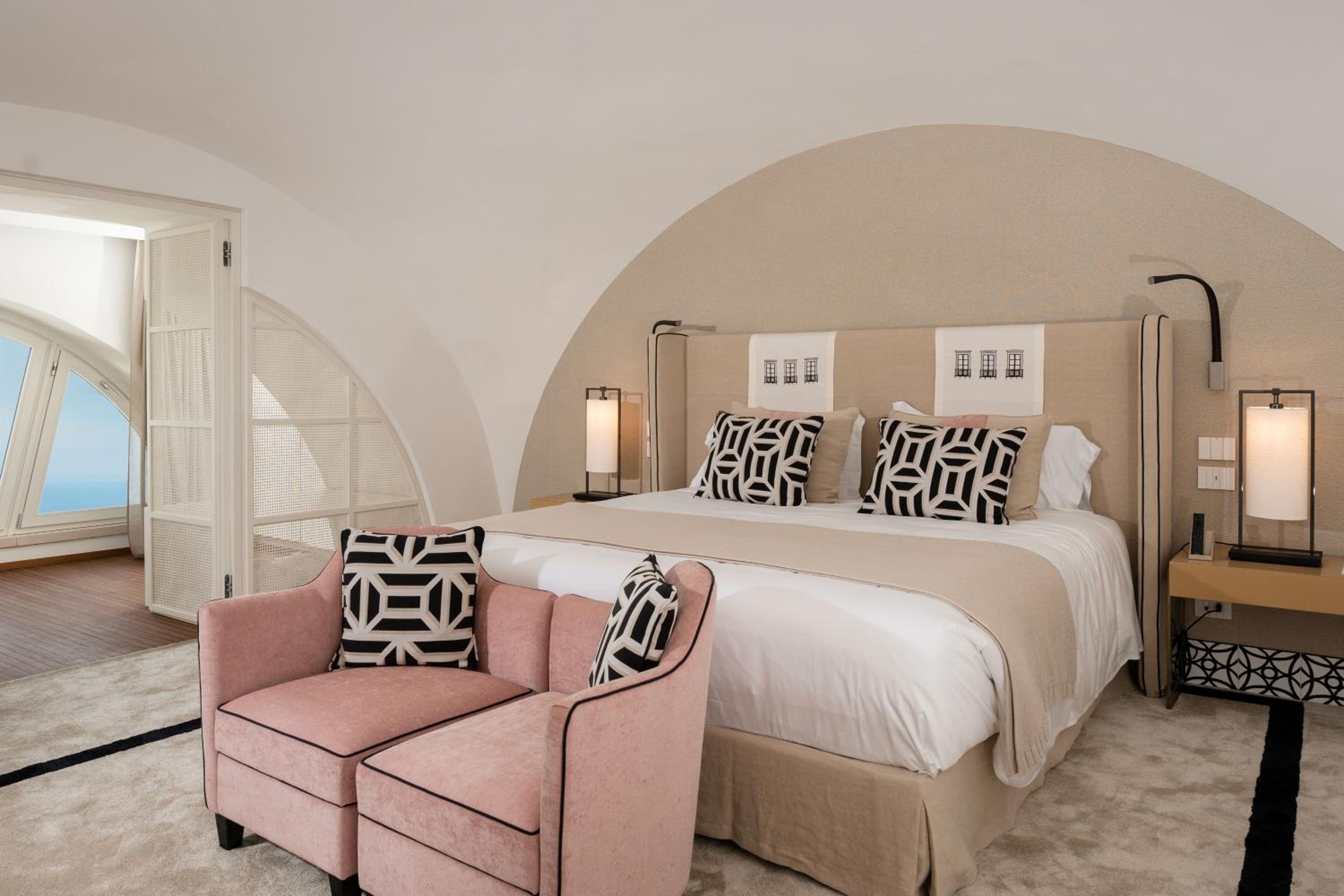 One-Bedroom Suite - Photo 1