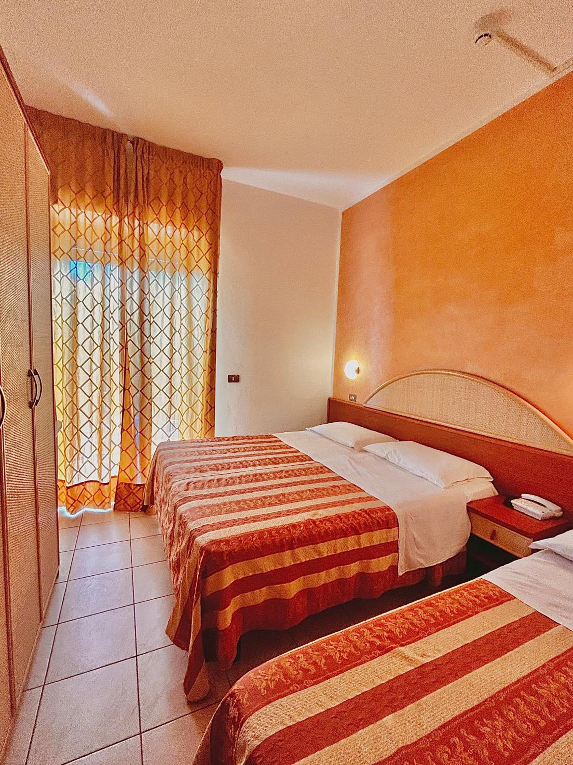 Triple Room - Photo 3