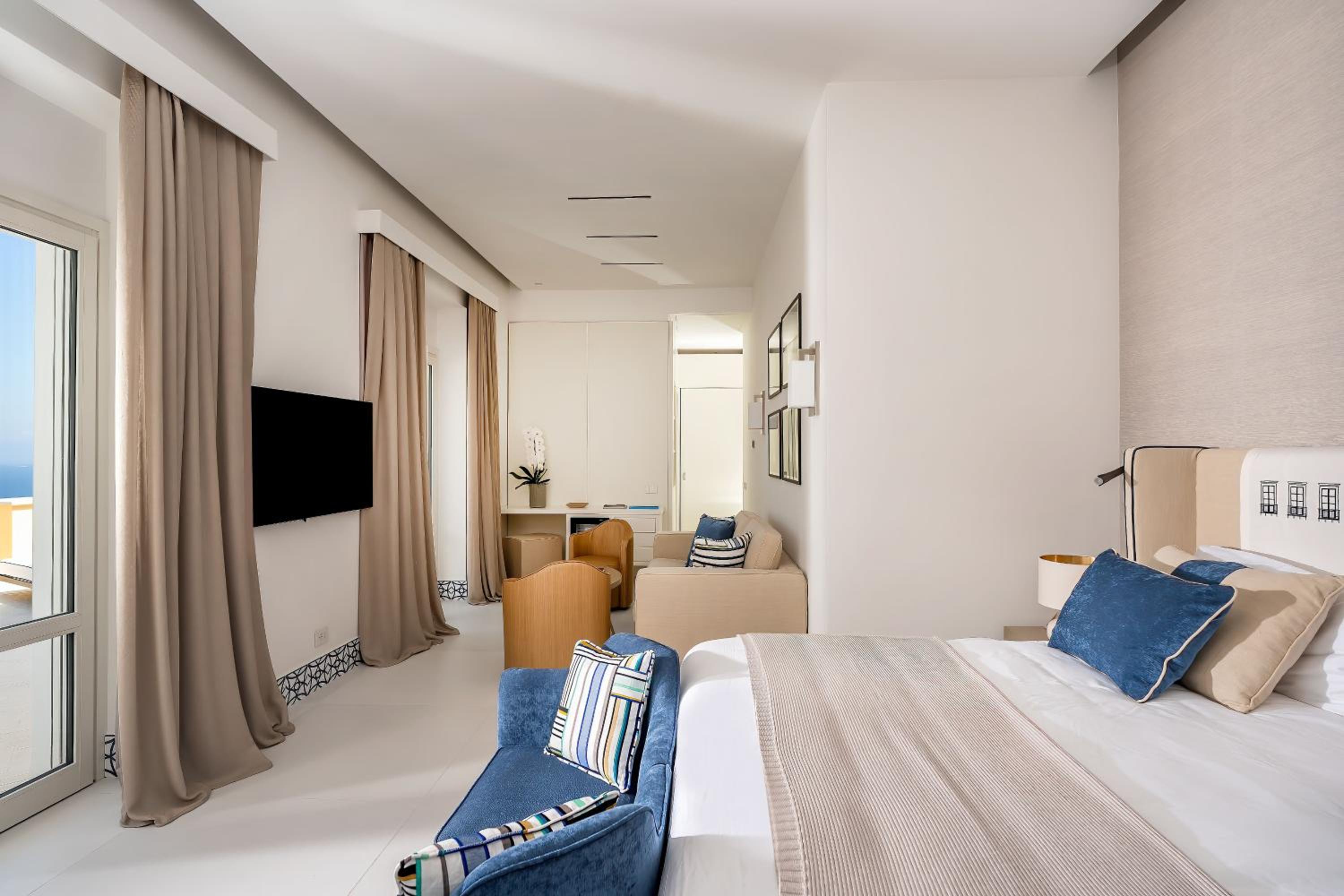 Suite with Spa Bath - Photo 5