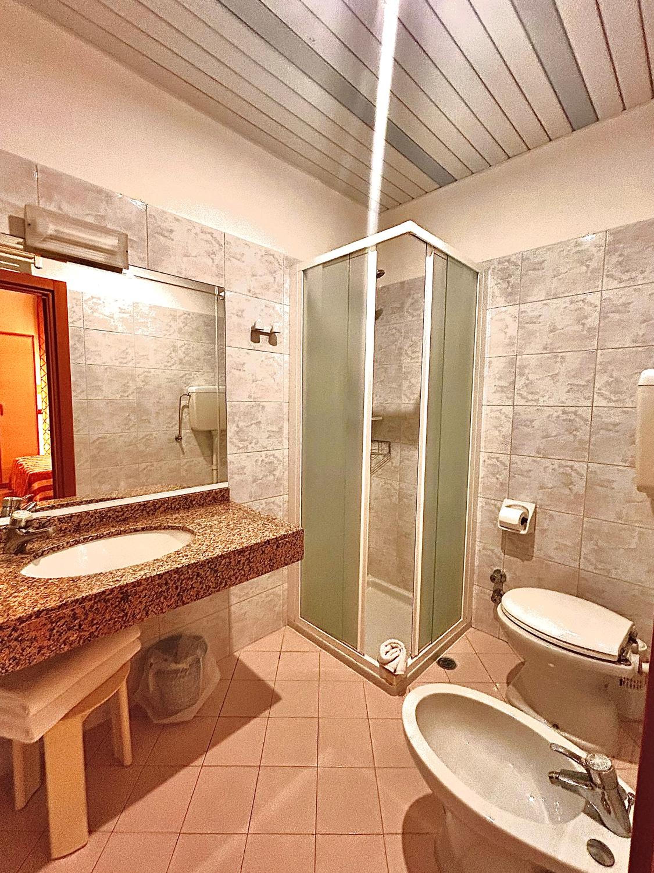 Triple Room - Photo 2