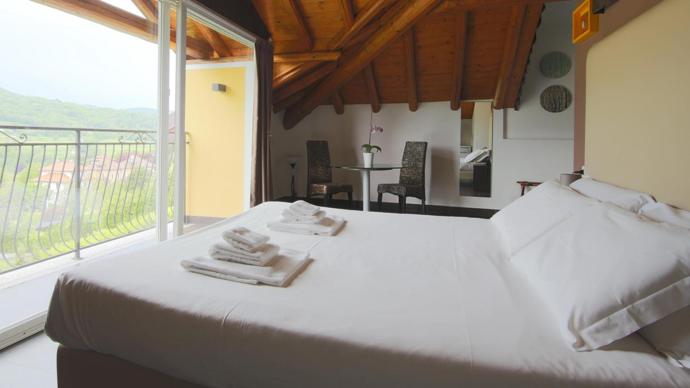 Superior Double Room - Photo 12