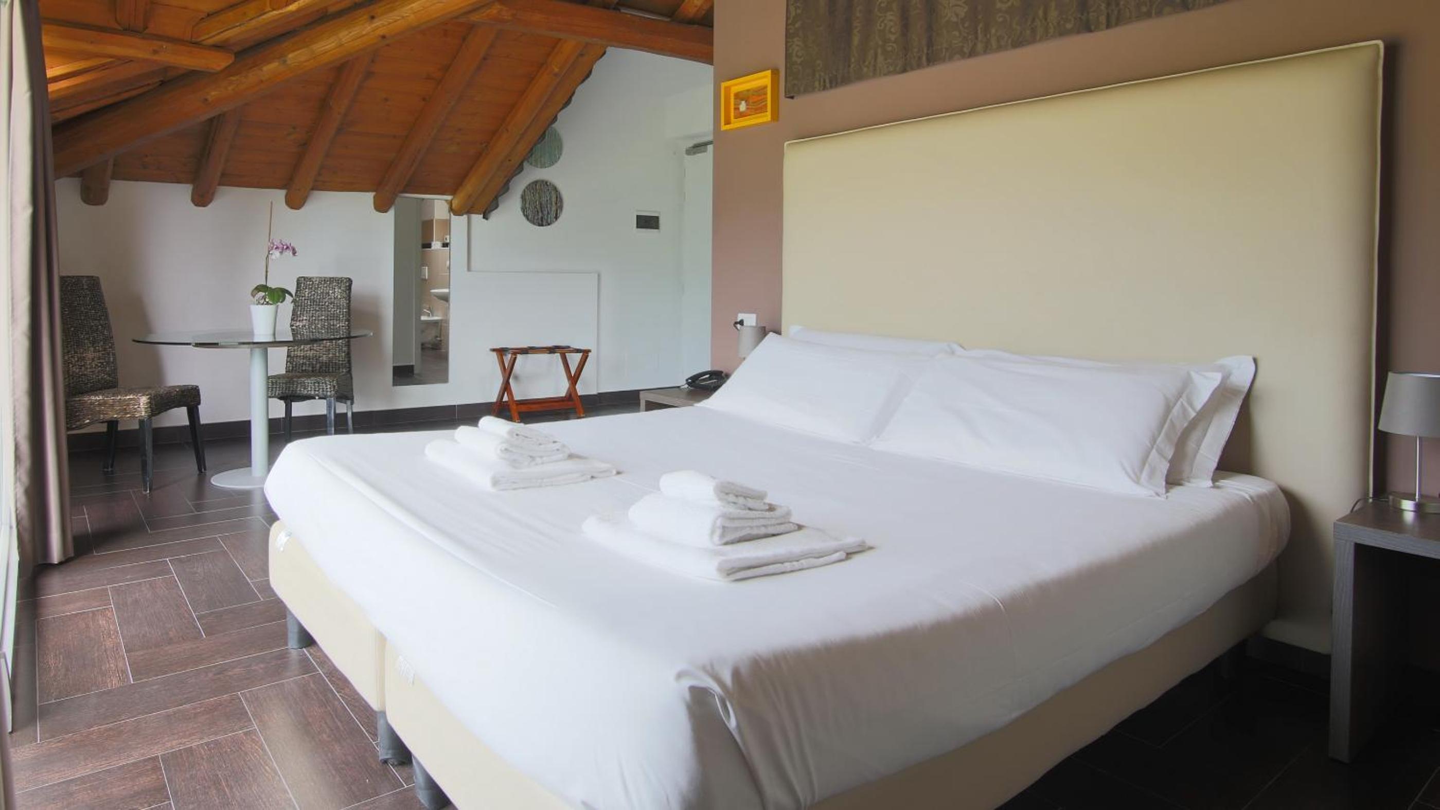 Superior Double Room - Photo 4