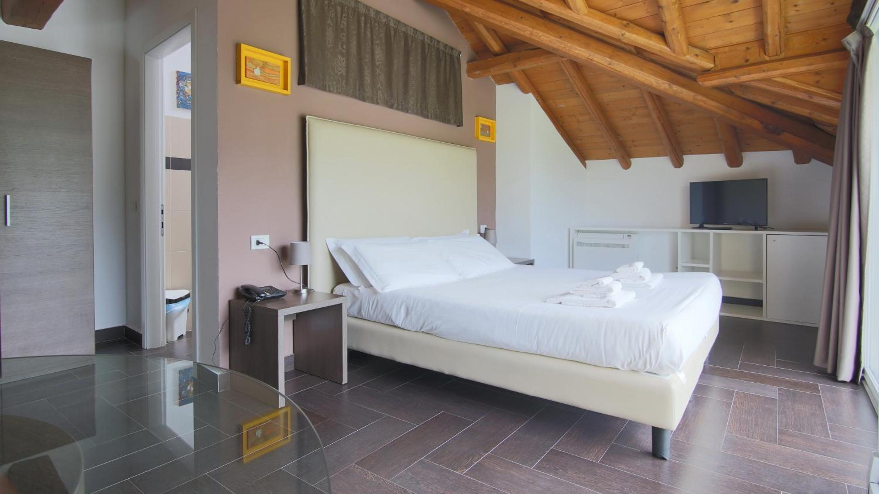 Superior Double Room - Photo 31