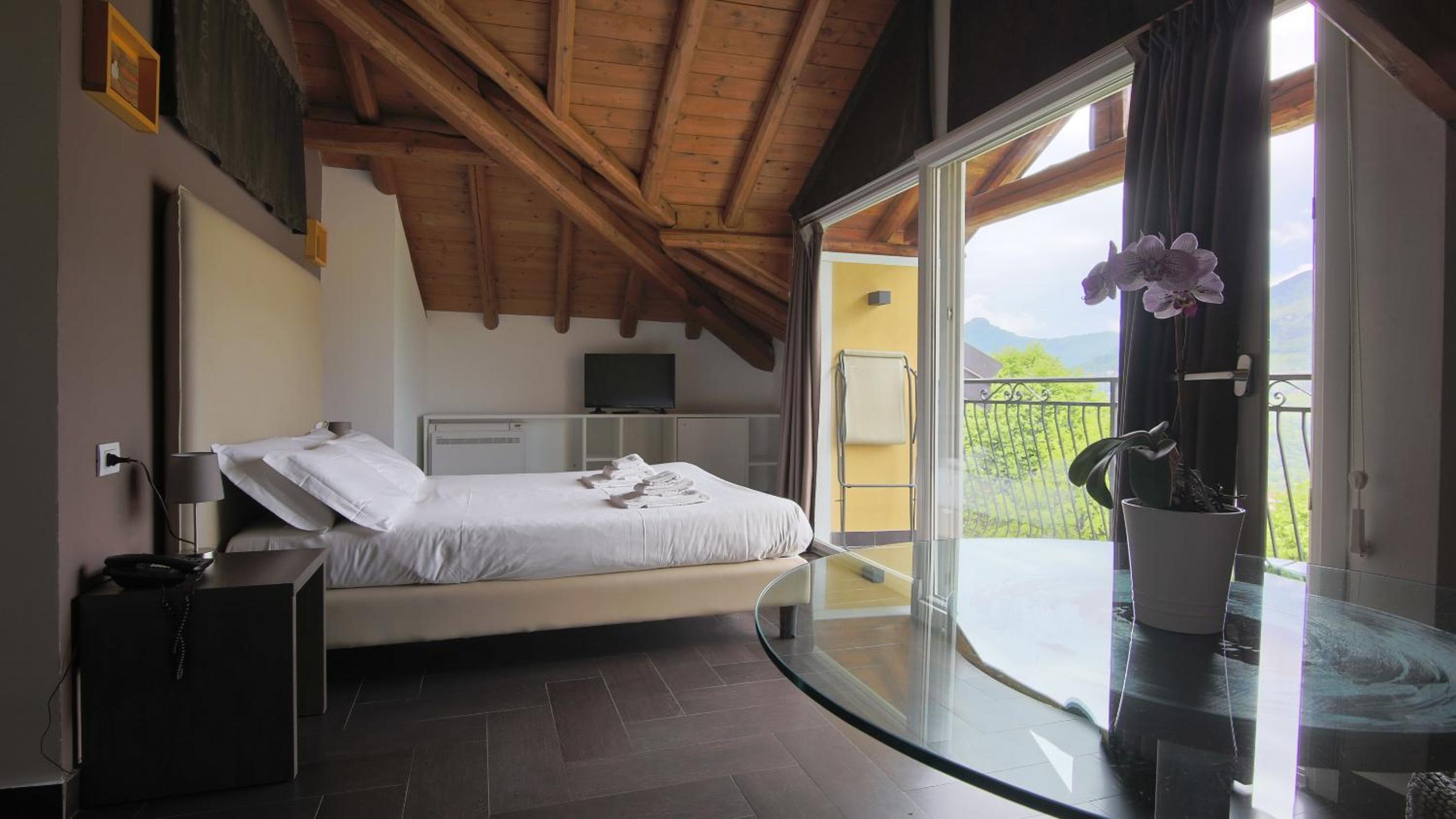 Superior Double Room - Photo 1