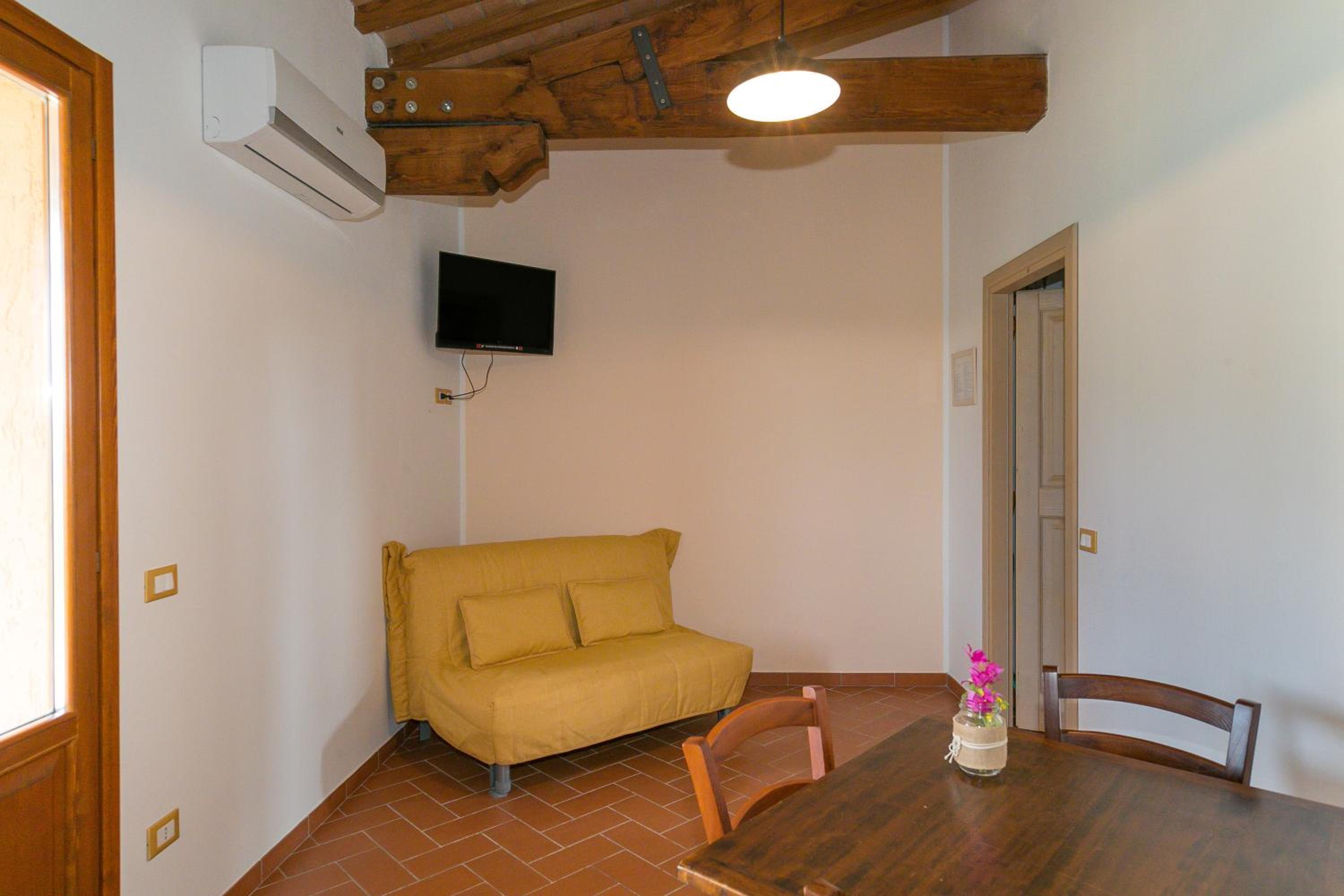 Superior One-Bedroom Apartment