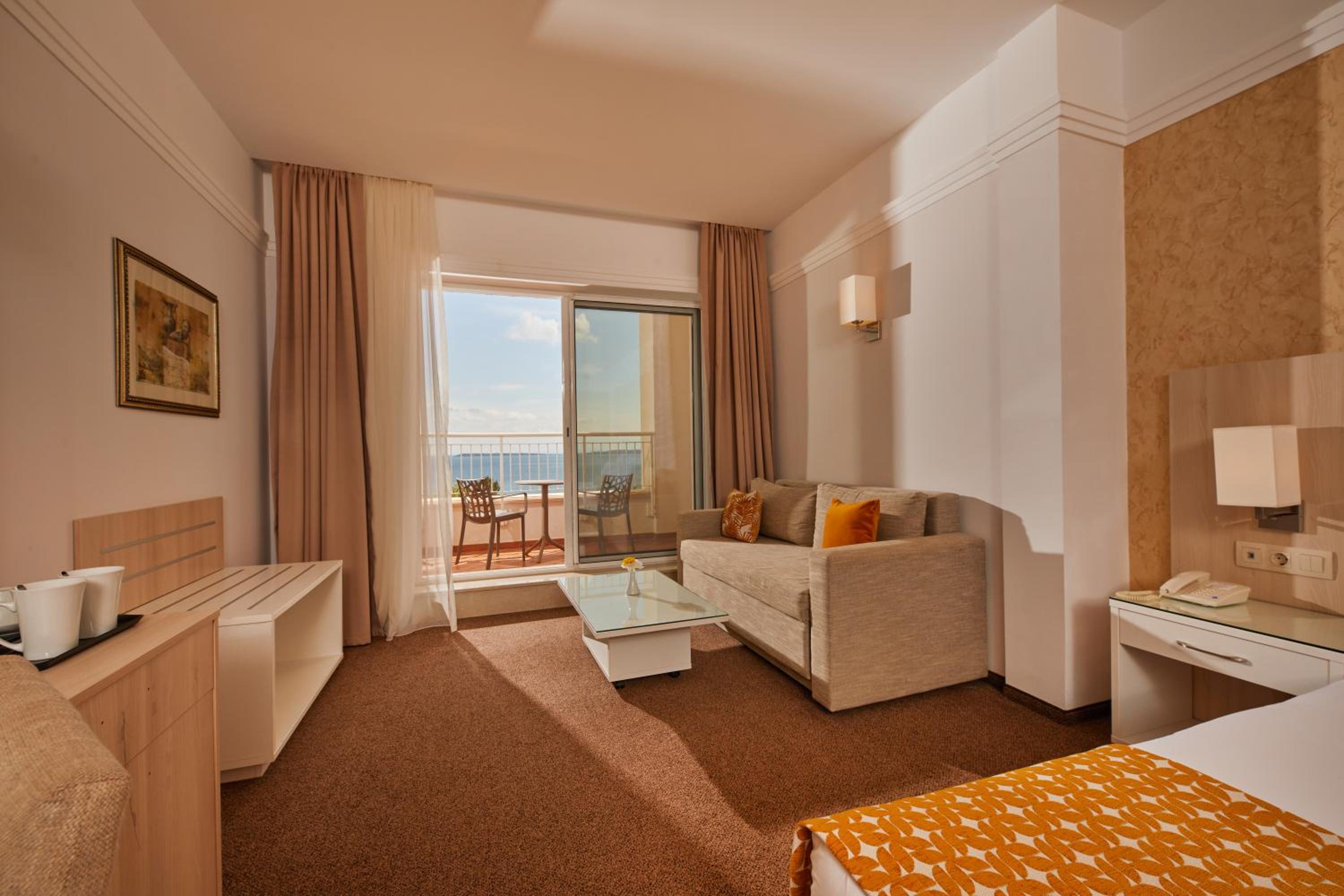 Double Deluxe Room Frontal Sea View photo 3