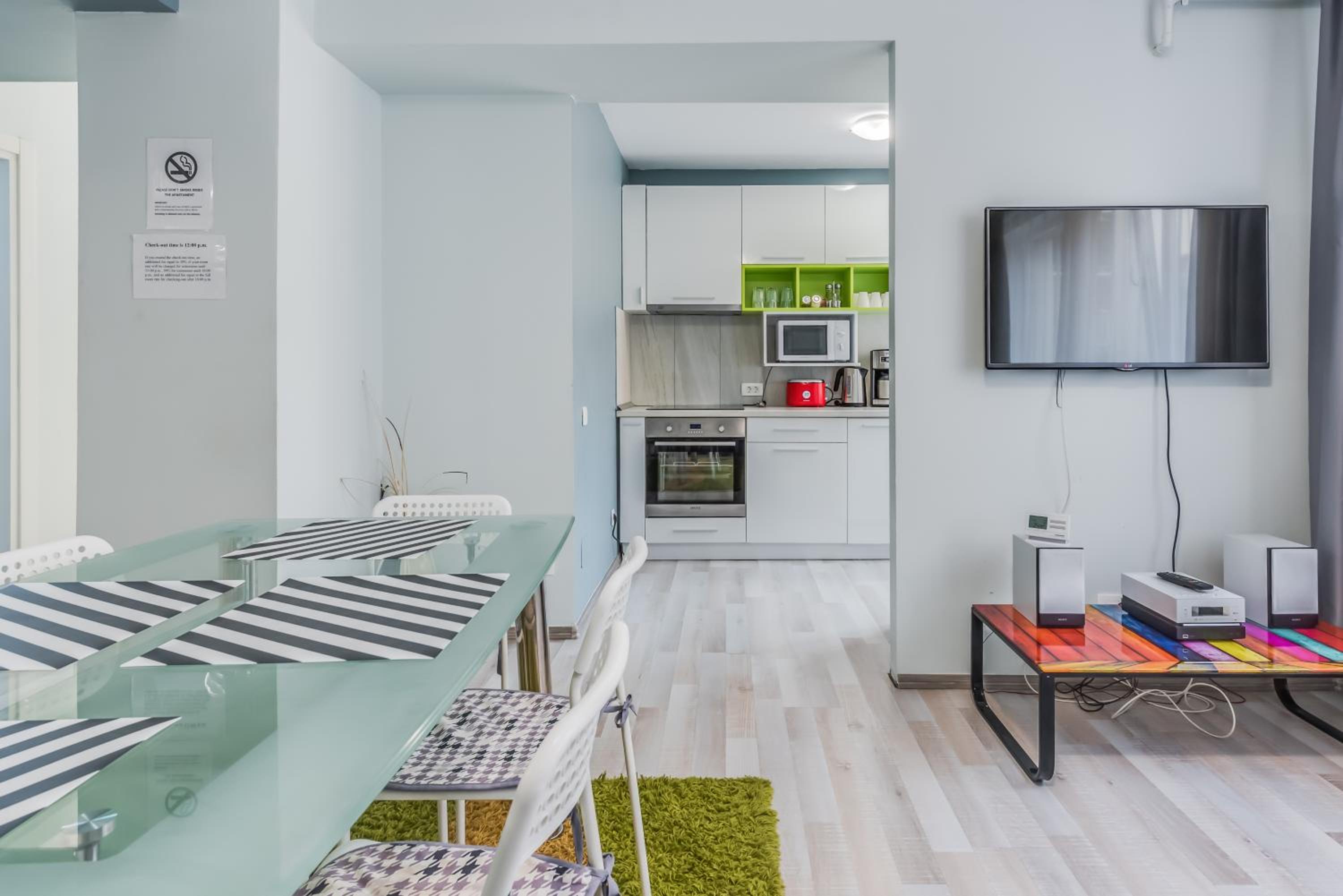 Three-Bedroom Apartment - Photo 7