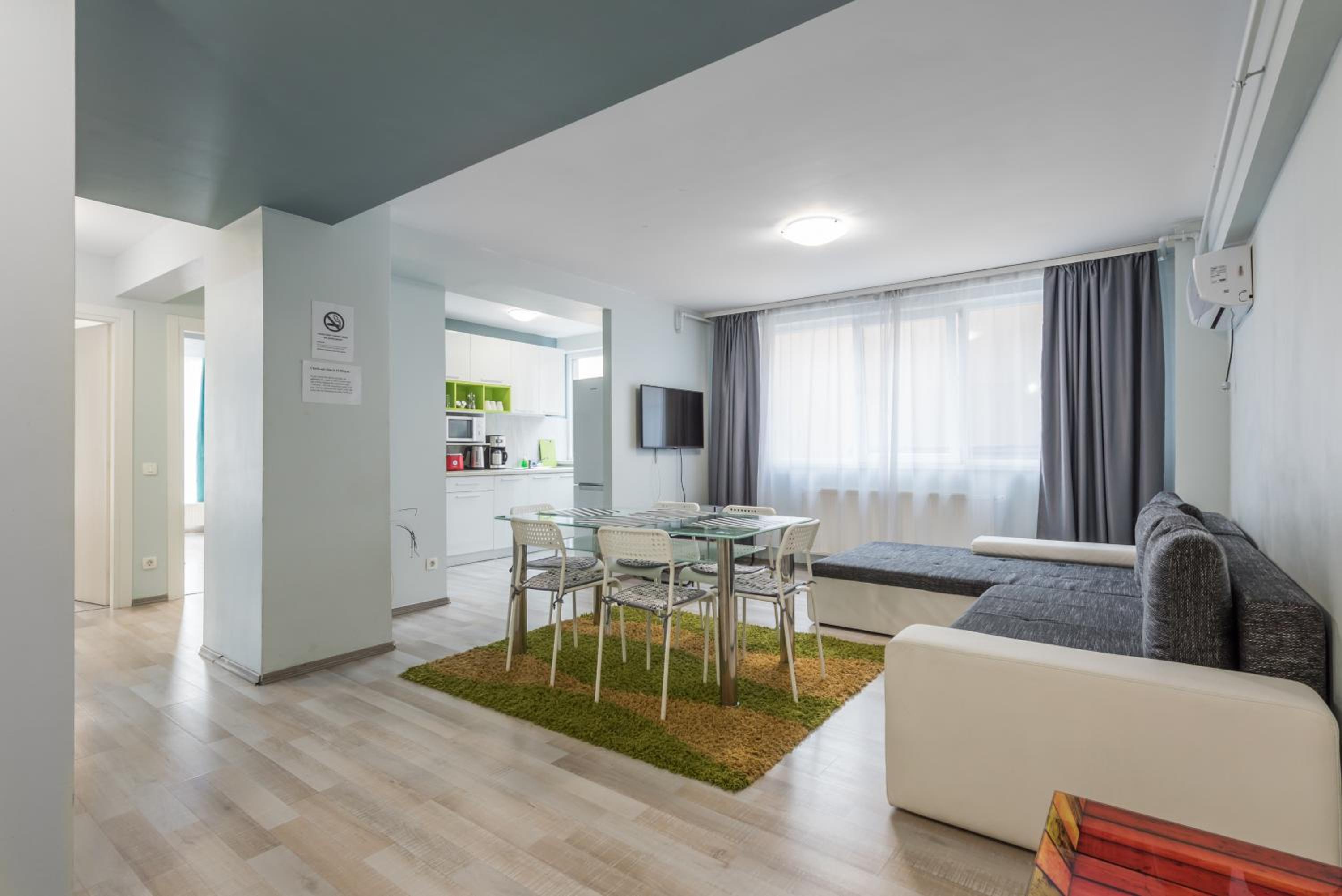 Three-Bedroom Apartment - Photo 16