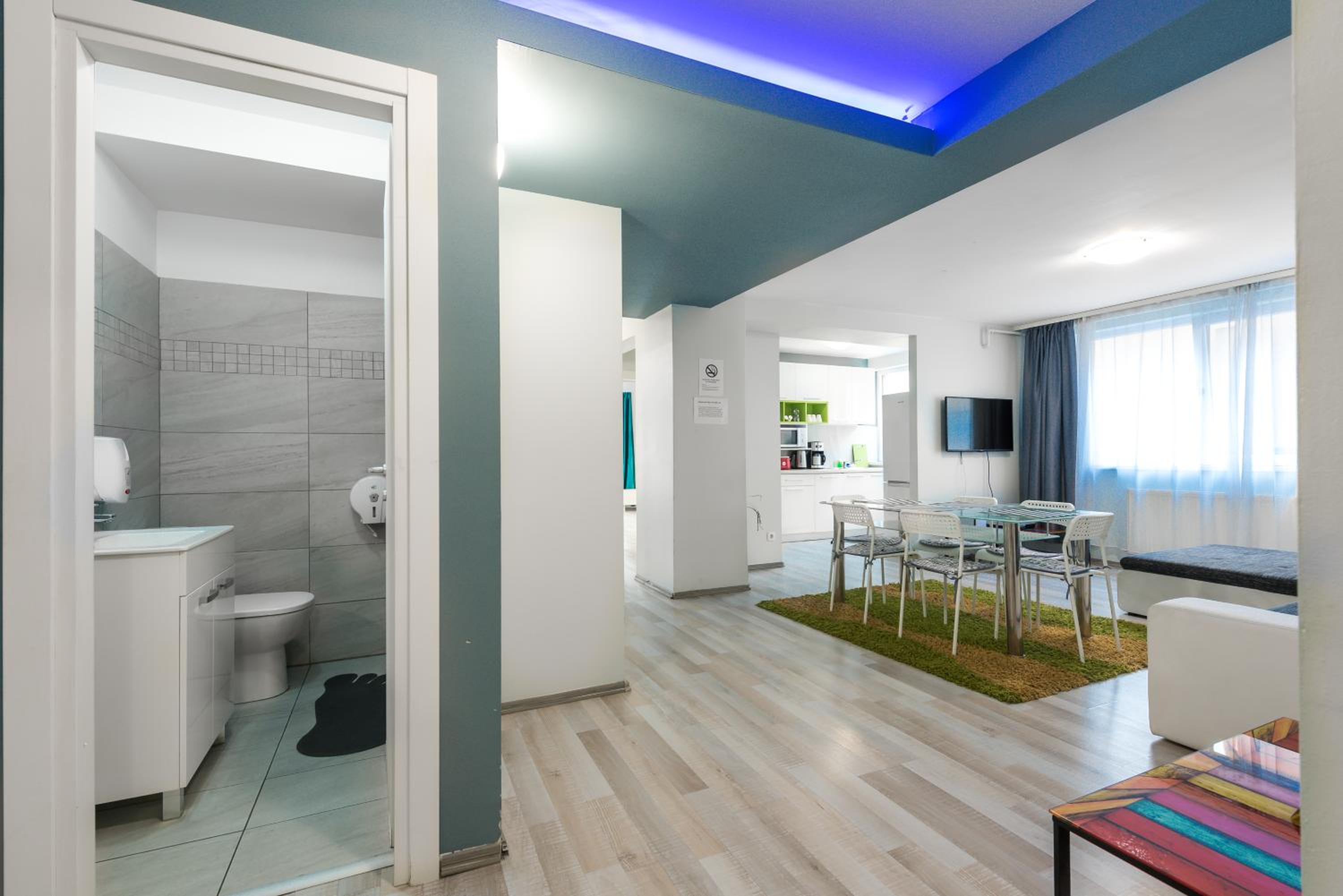 Three-Bedroom Apartment - Photo 17