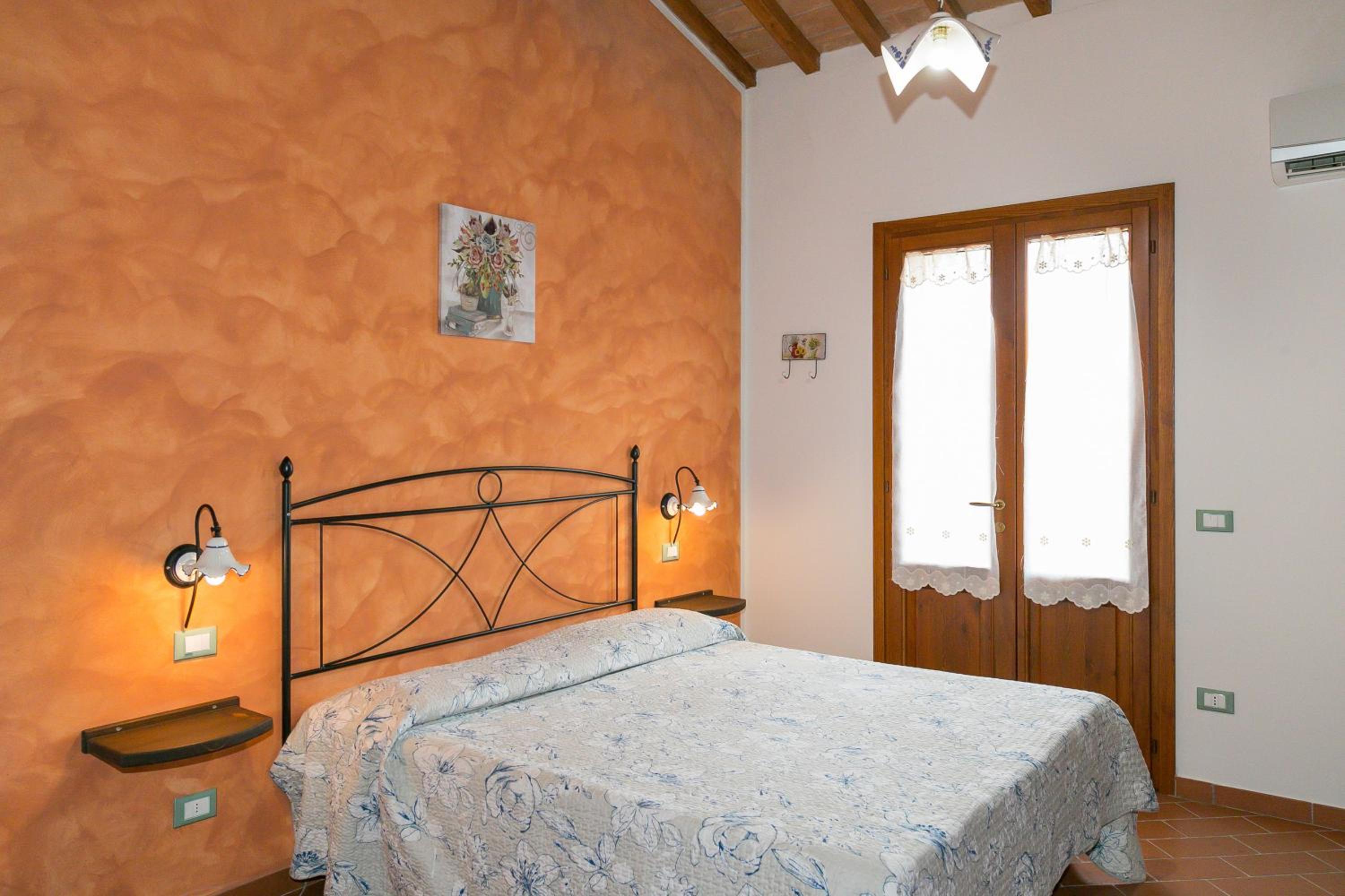 Superior One-Bedroom Apartment