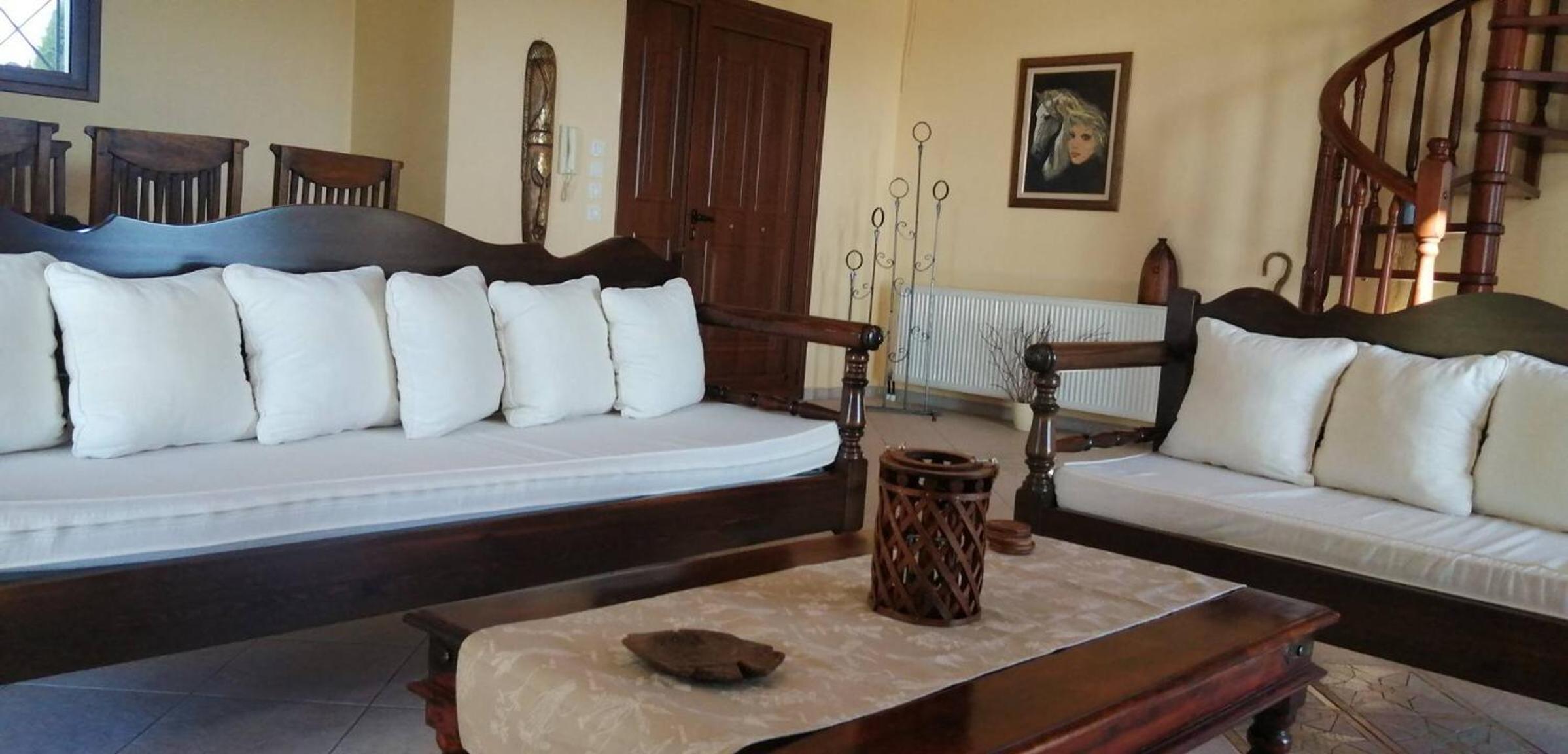 Villa photo 1